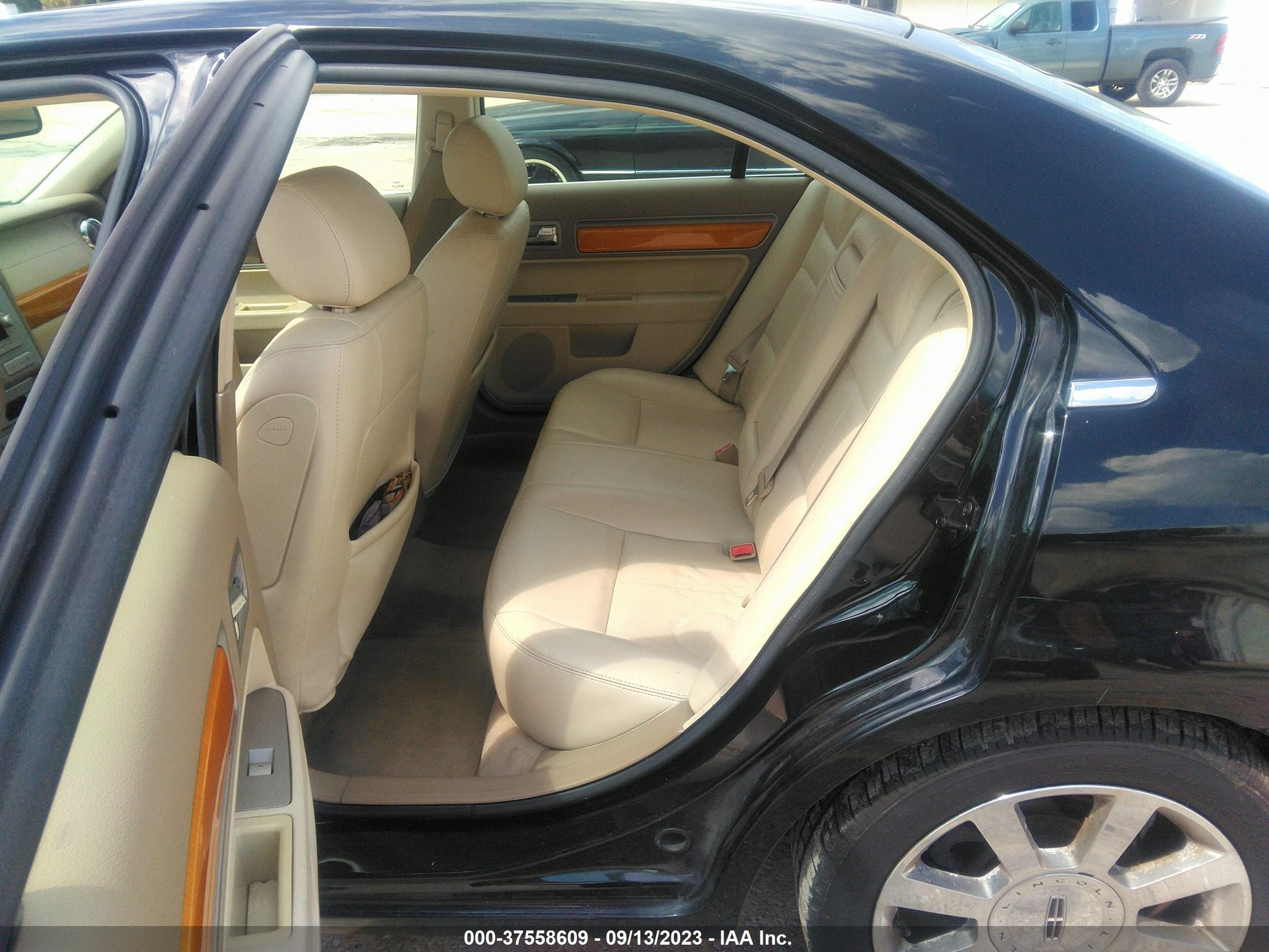 Photo 7 VIN: 3LNHM26T27R667002 - LINCOLN MKZ 