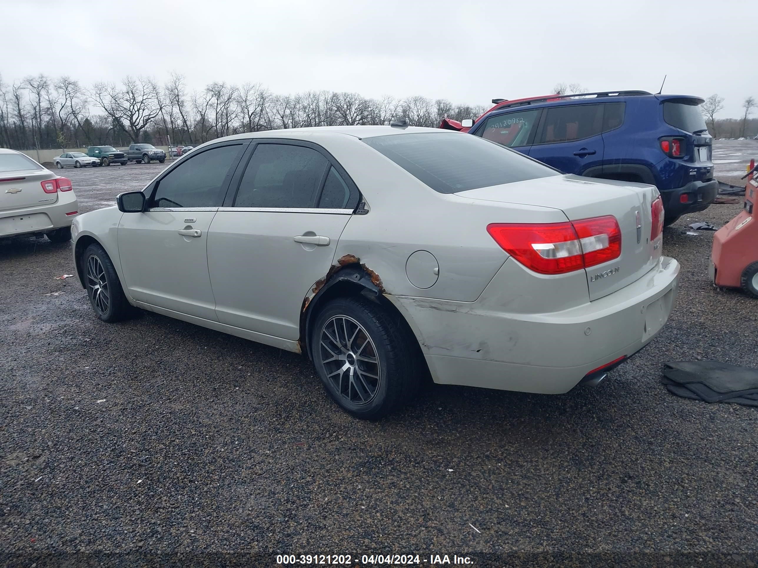 Photo 2 VIN: 3LNHM26T28R610560 - LINCOLN MKZ 