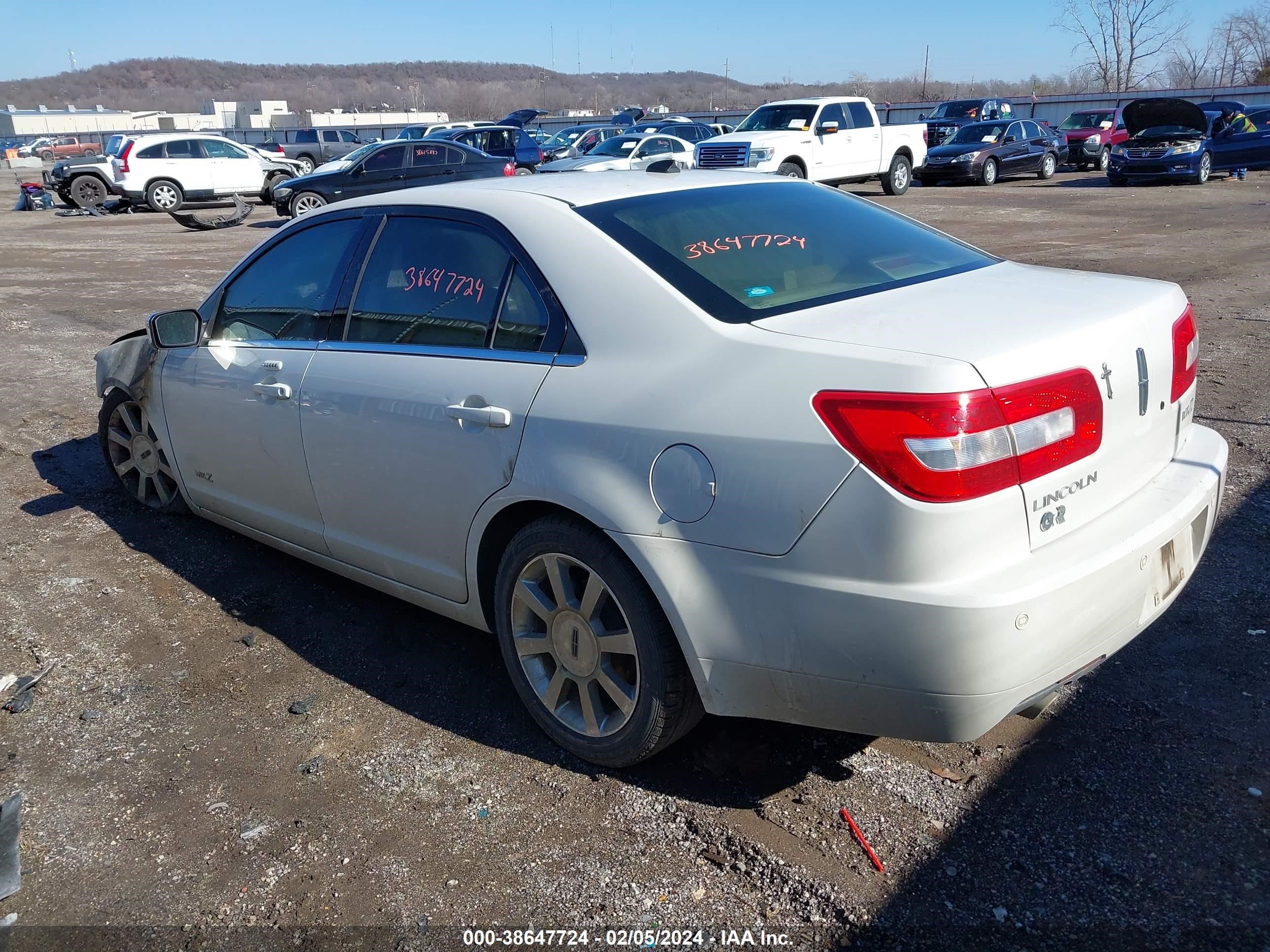 Photo 2 VIN: 3LNHM26T28R644997 - LINCOLN MKZ 