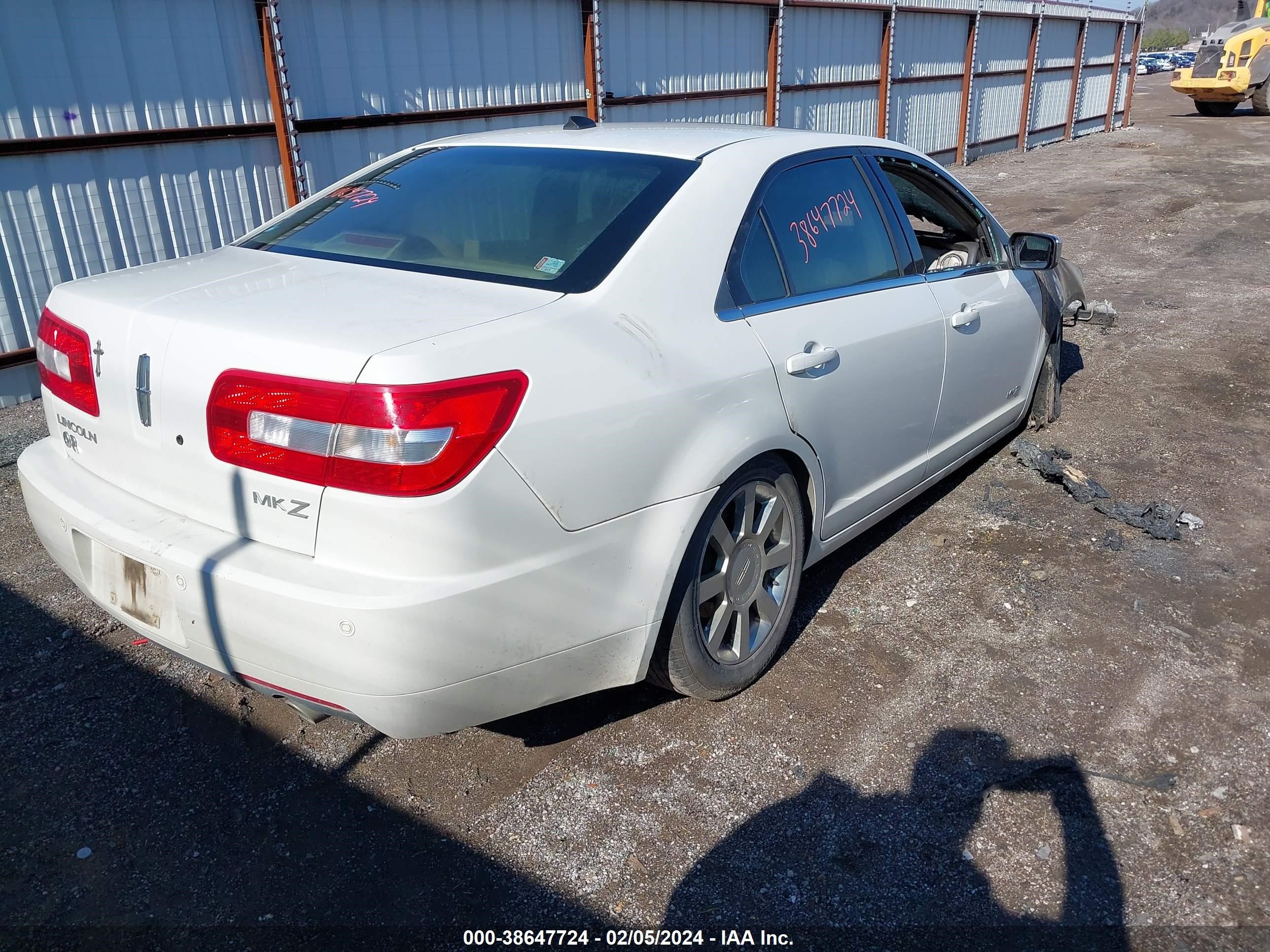 Photo 3 VIN: 3LNHM26T28R644997 - LINCOLN MKZ 