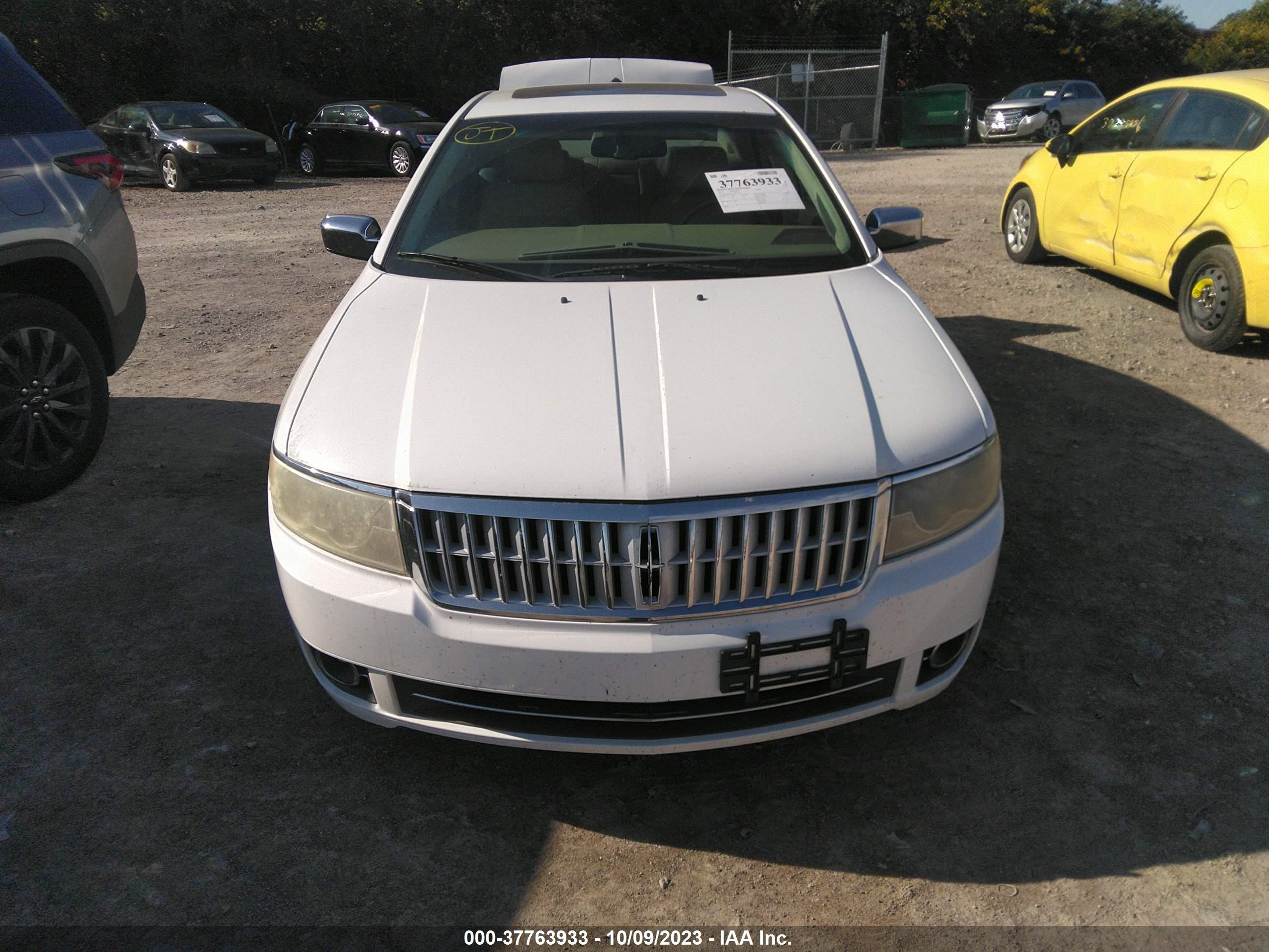 Photo 11 VIN: 3LNHM26T37R633277 - LINCOLN MKZ 