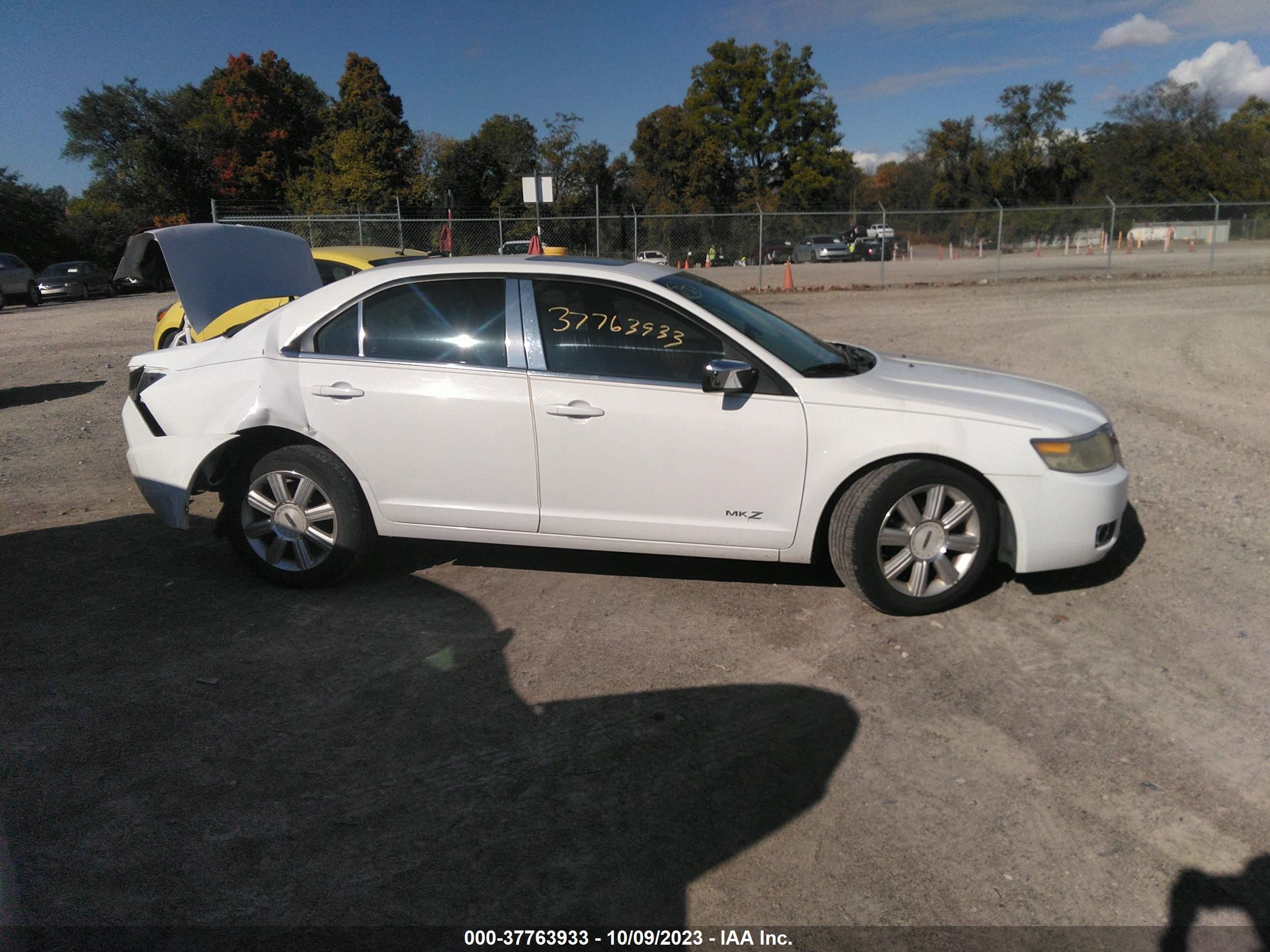 Photo 12 VIN: 3LNHM26T37R633277 - LINCOLN MKZ 