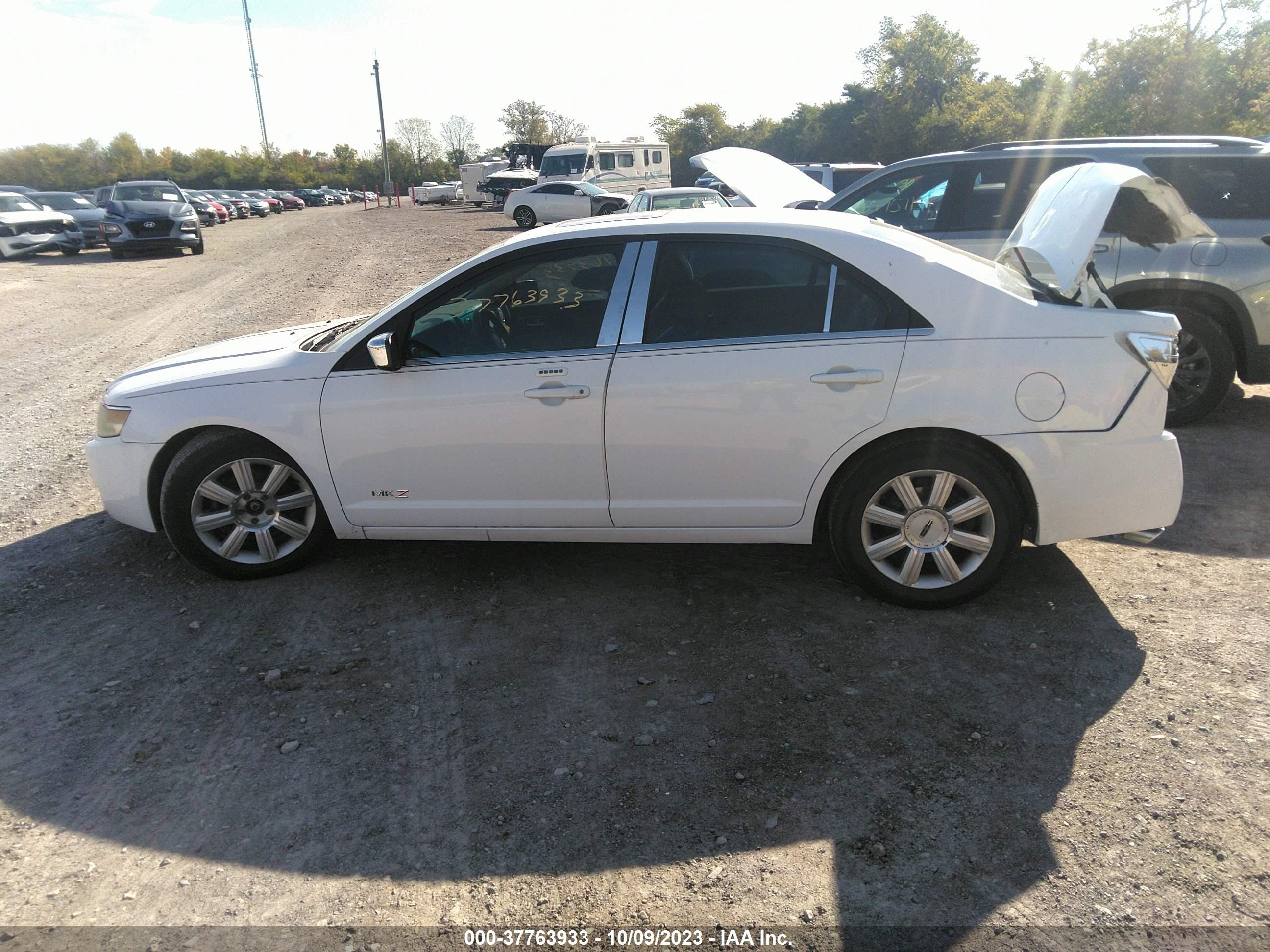 Photo 13 VIN: 3LNHM26T37R633277 - LINCOLN MKZ 