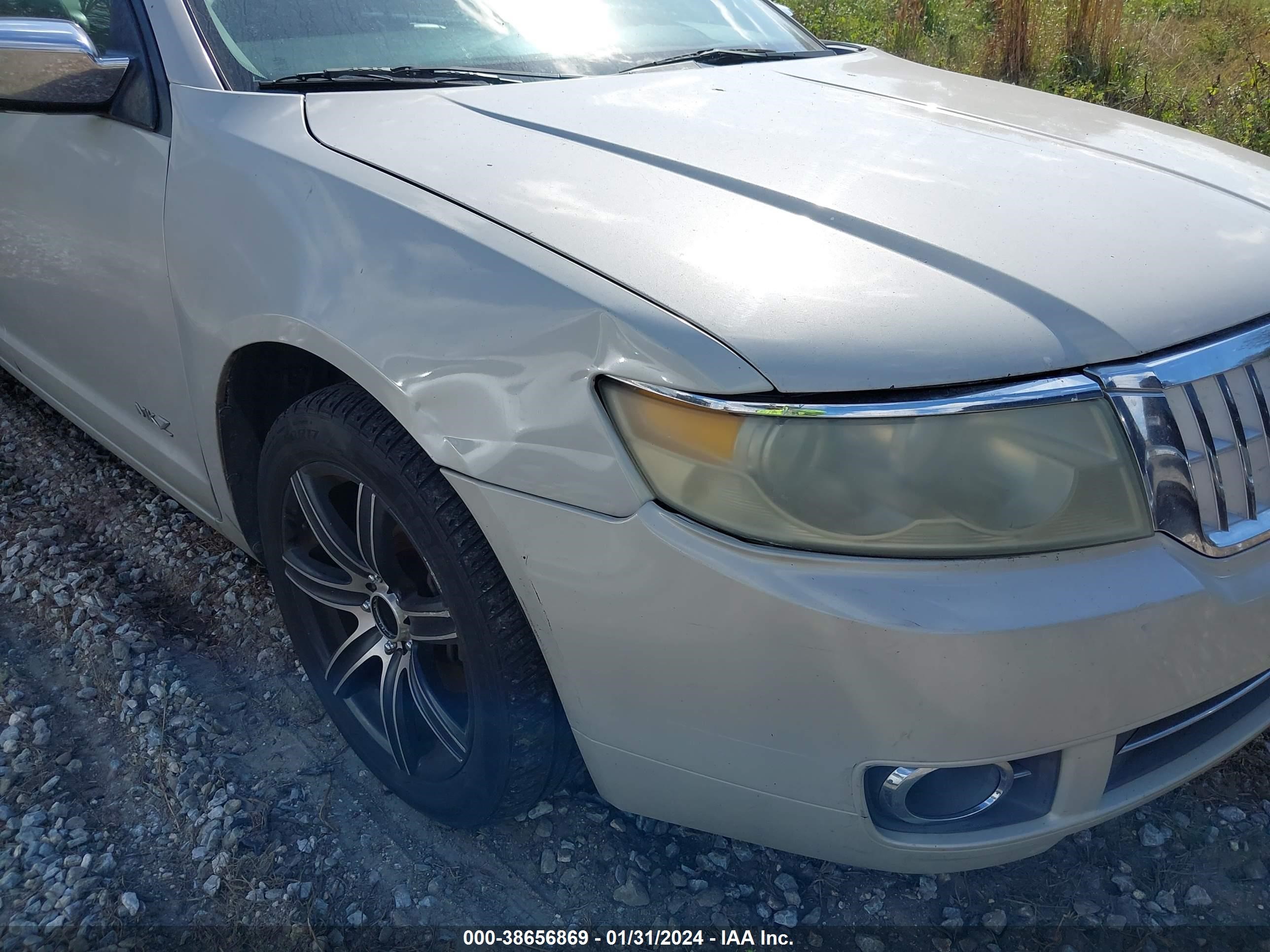 Photo 5 VIN: 3LNHM26T38R631935 - LINCOLN MKZ 