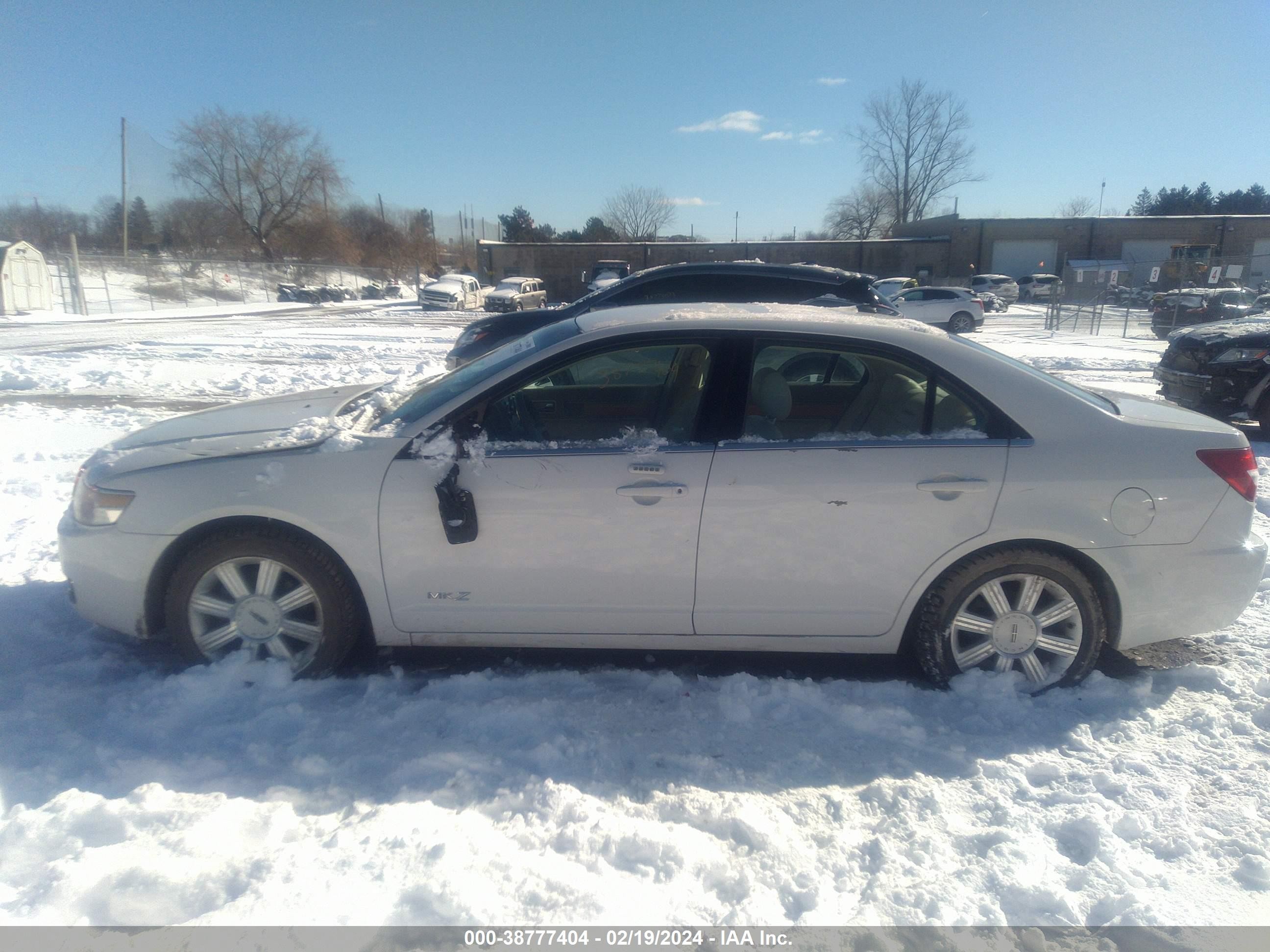 Photo 13 VIN: 3LNHM26T48R605960 - LINCOLN MKZ 