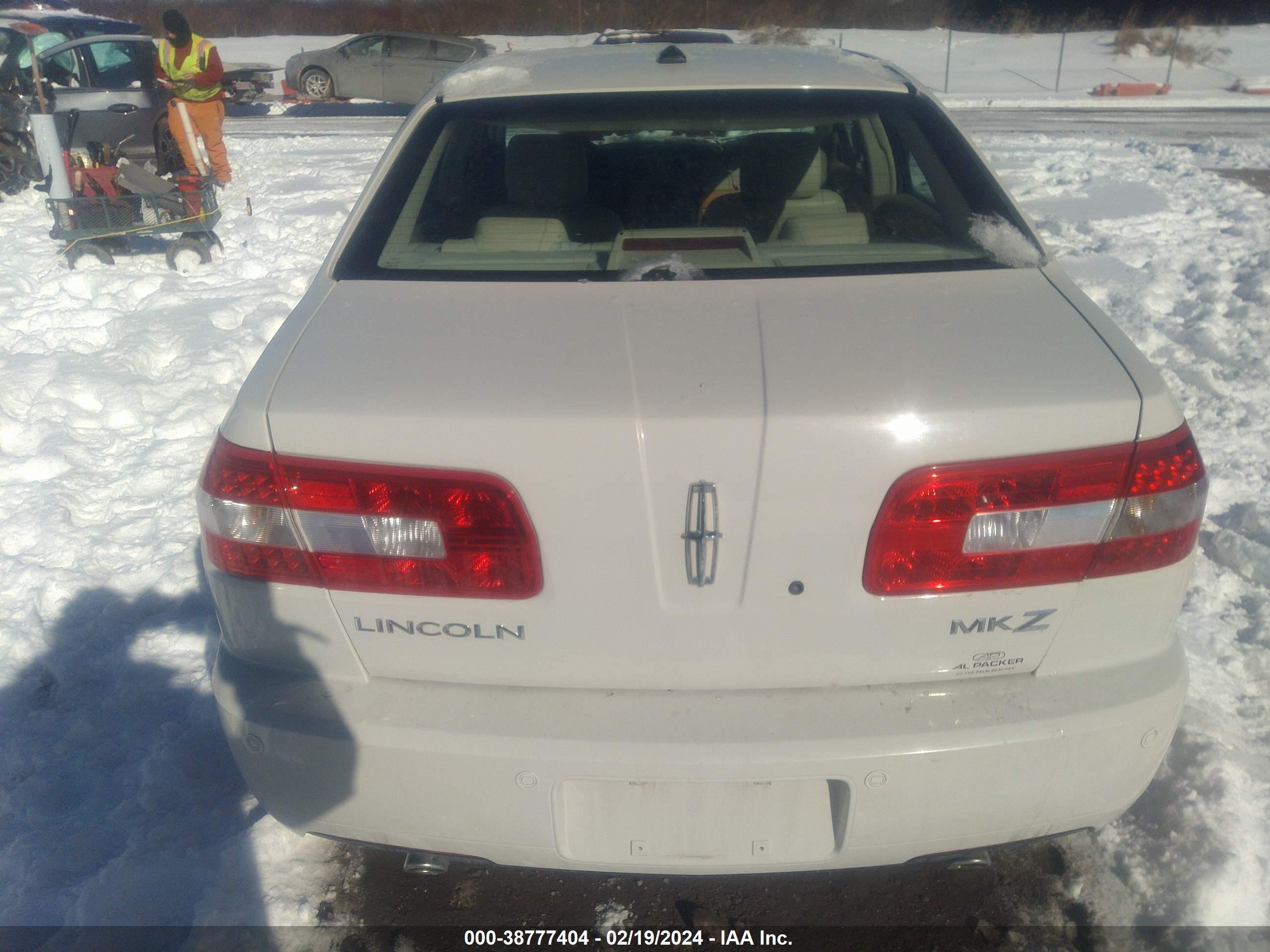 Photo 15 VIN: 3LNHM26T48R605960 - LINCOLN MKZ 