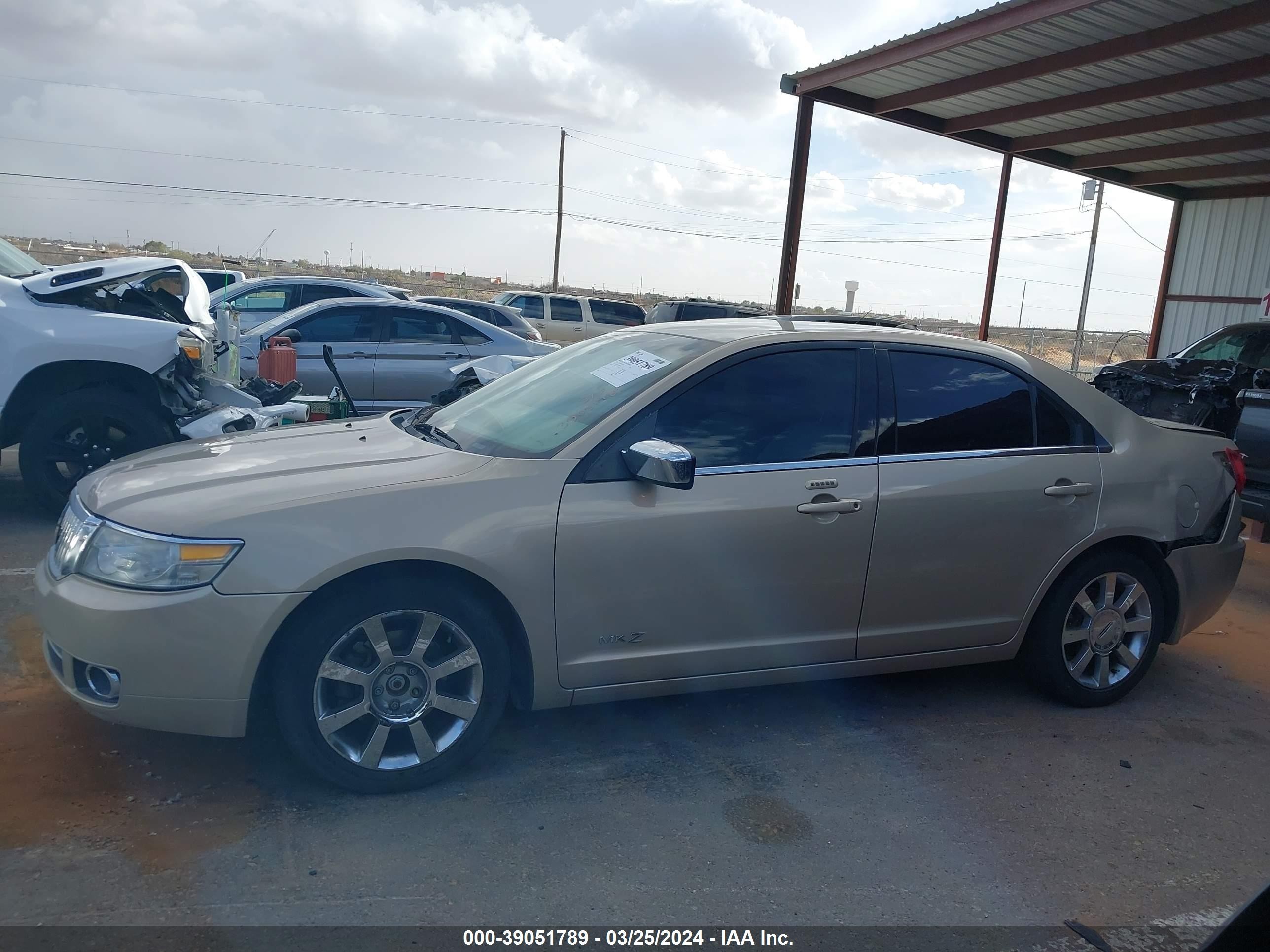 Photo 13 VIN: 3LNHM26T48R659257 - LINCOLN MKZ 