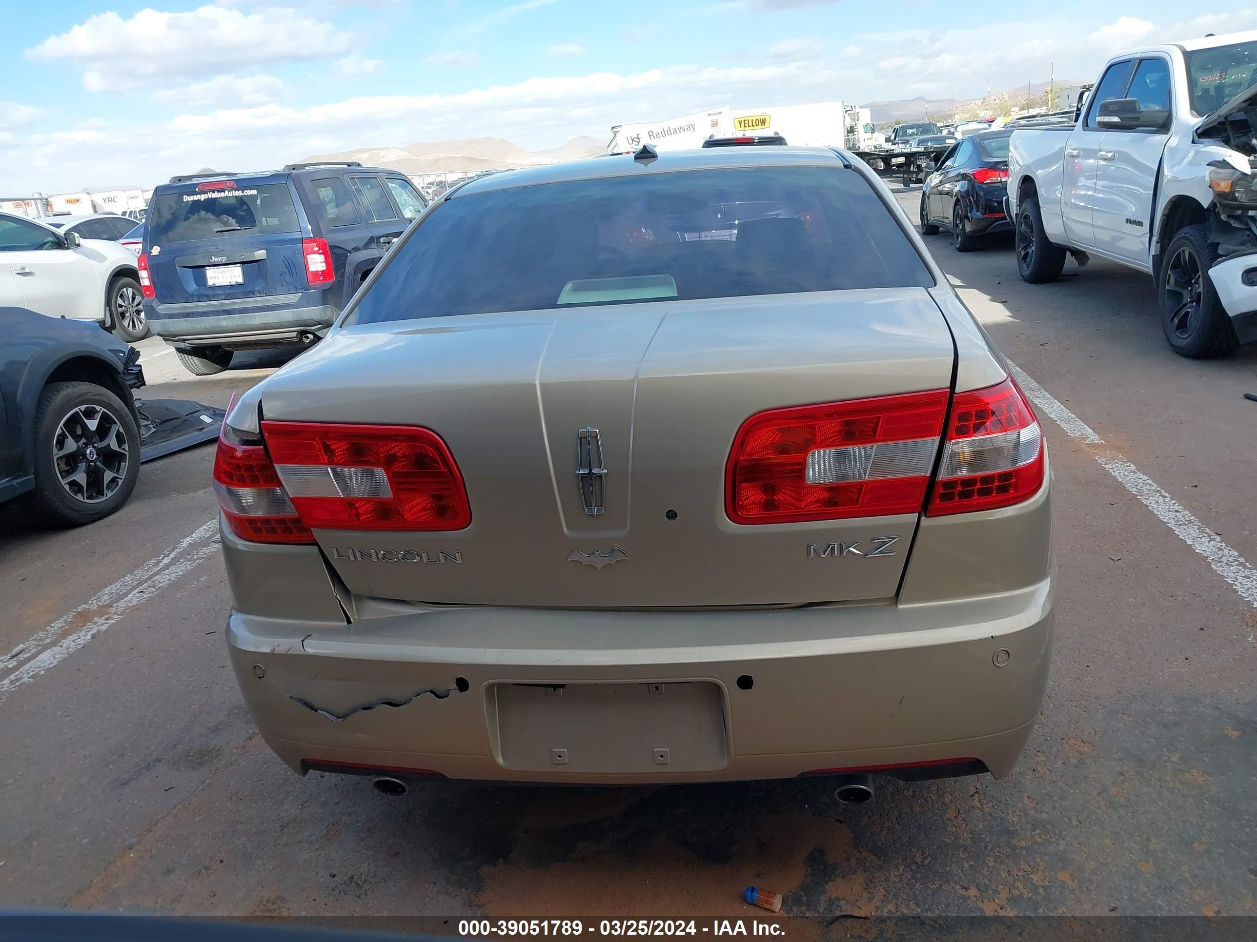 Photo 15 VIN: 3LNHM26T48R659257 - LINCOLN MKZ 