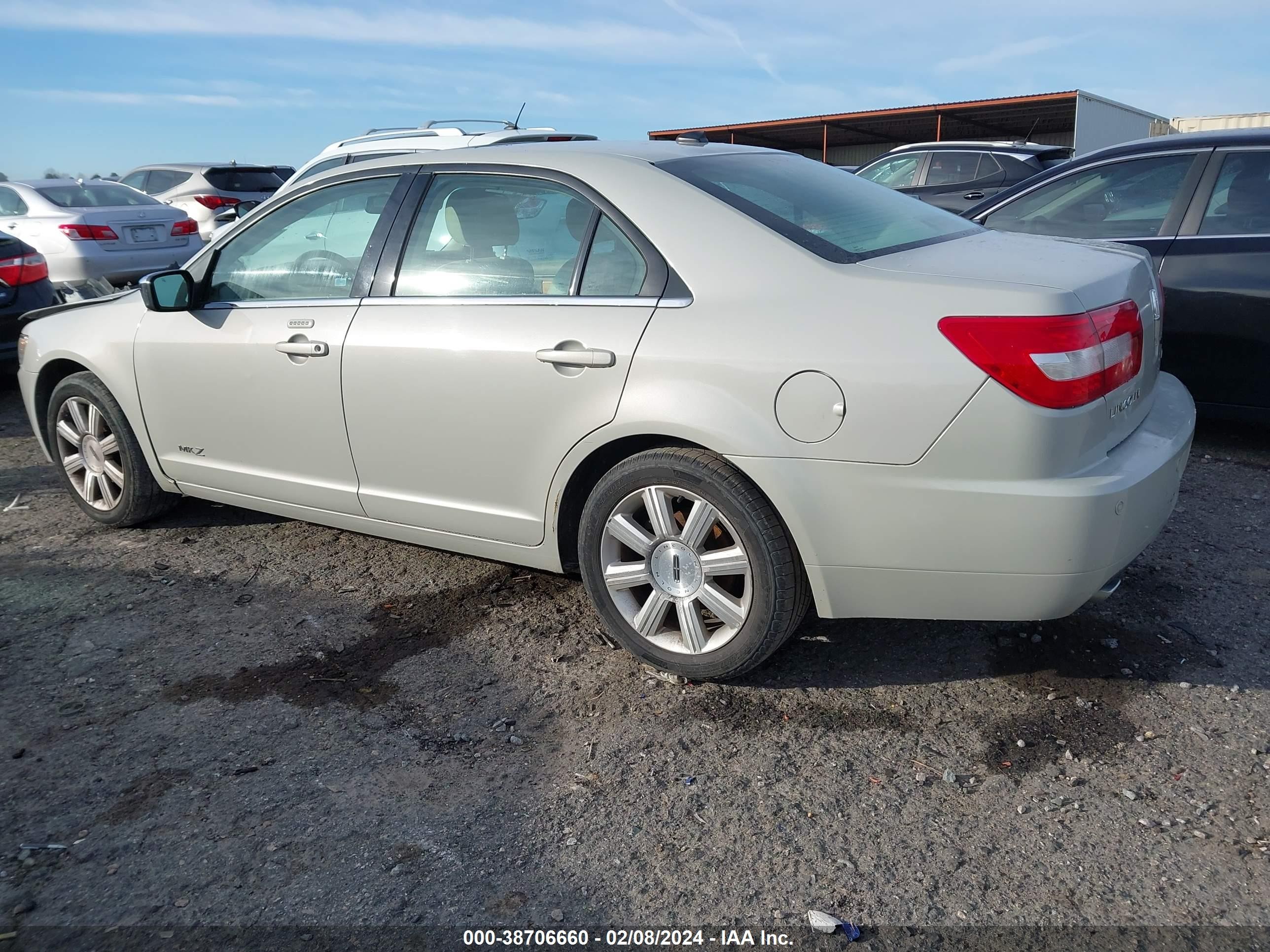 Photo 2 VIN: 3LNHM26T58R608155 - LINCOLN MKZ 