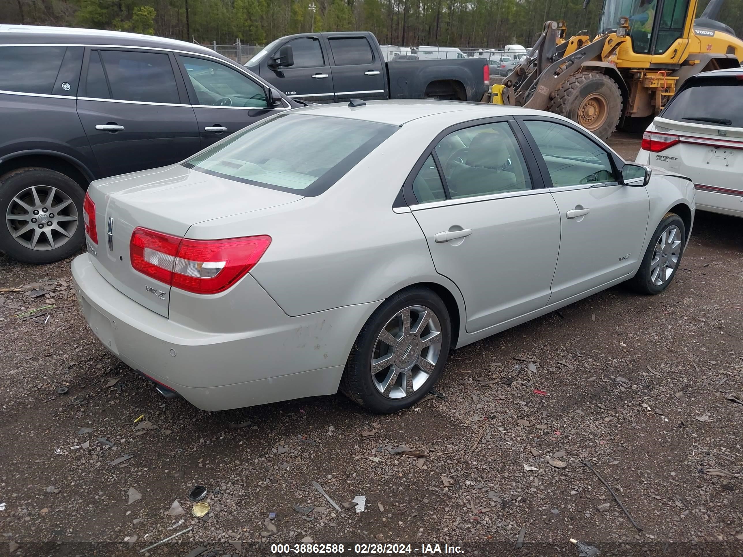 Photo 3 VIN: 3LNHM26T58R627904 - LINCOLN MKZ 