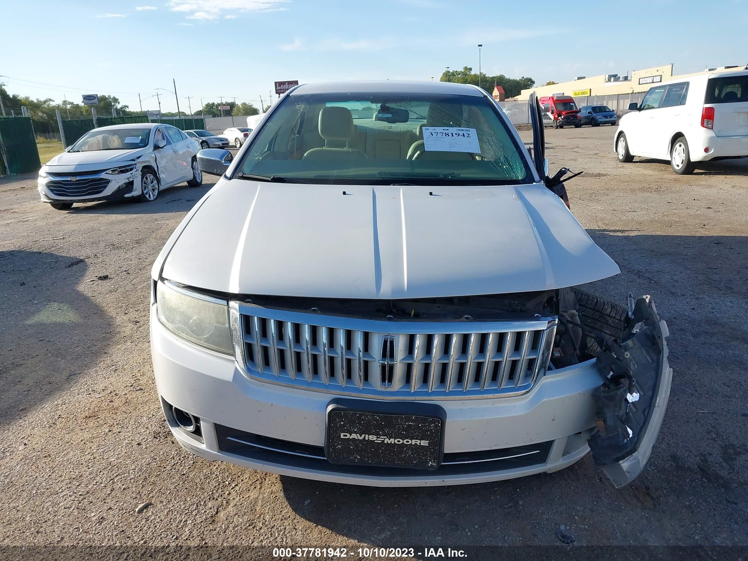 Photo 11 VIN: 3LNHM26T69R605508 - LINCOLN MKZ 