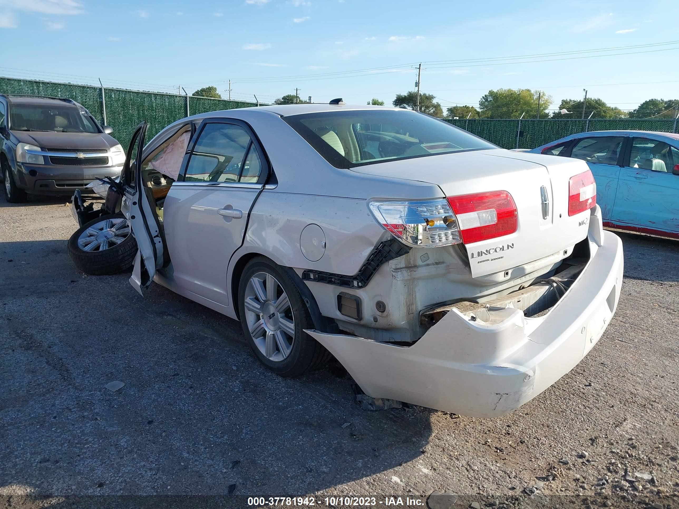 Photo 2 VIN: 3LNHM26T69R605508 - LINCOLN MKZ 