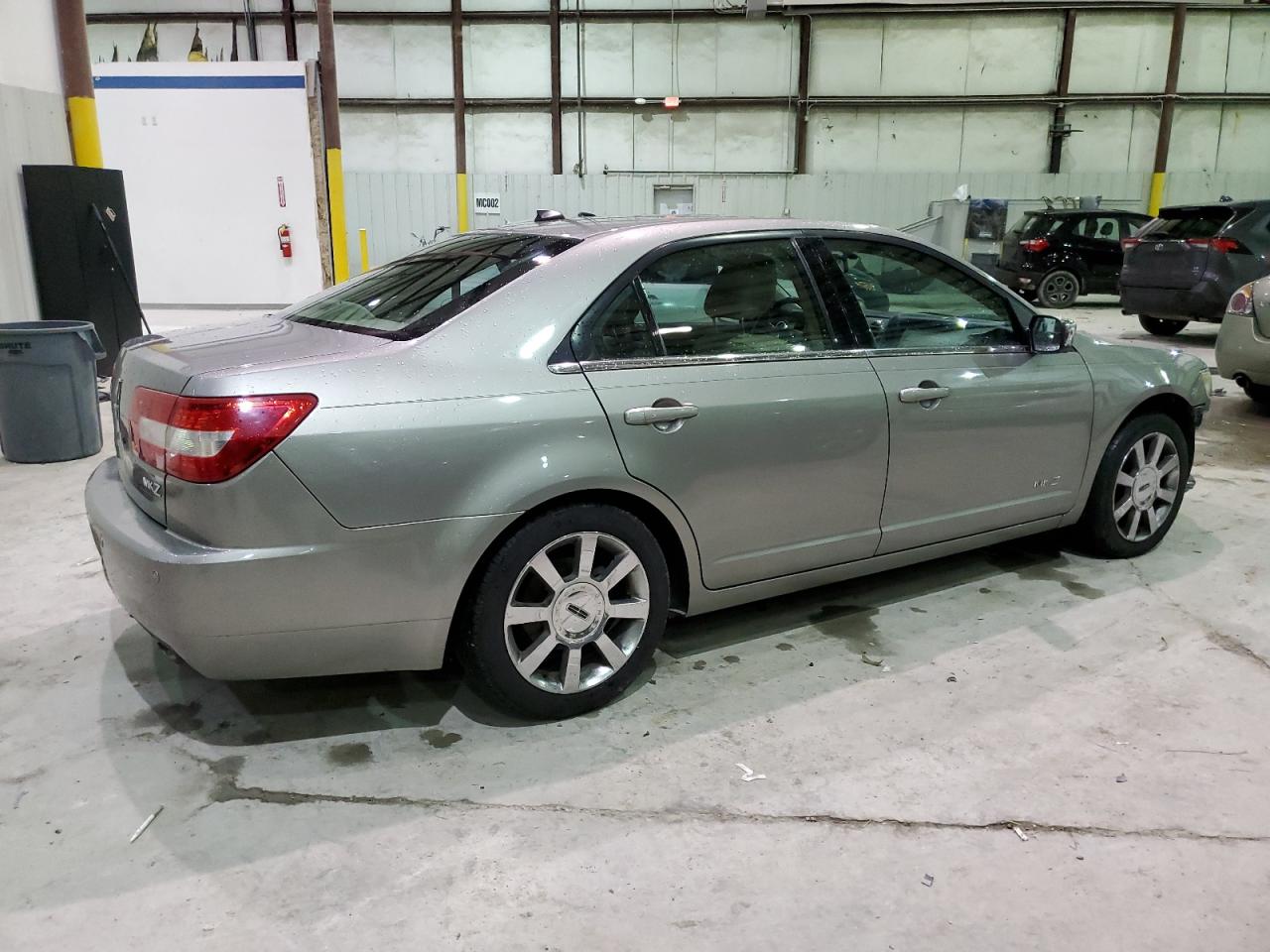 Photo 2 VIN: 3LNHM26T69R606044 - LINCOLN MKZ 