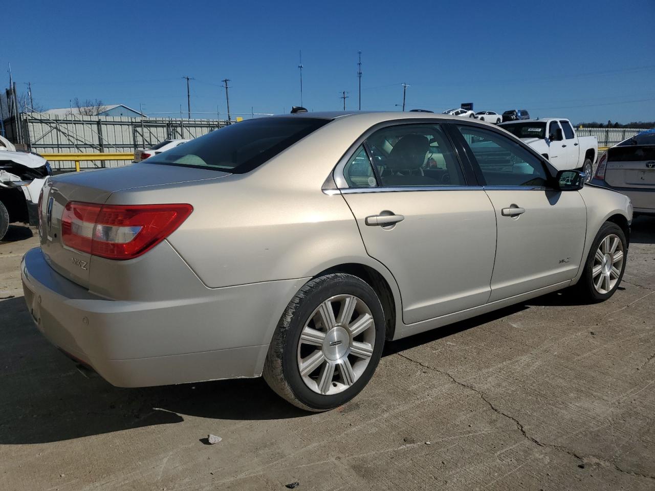 Photo 2 VIN: 3LNHM26T69R634457 - LINCOLN MKZ 