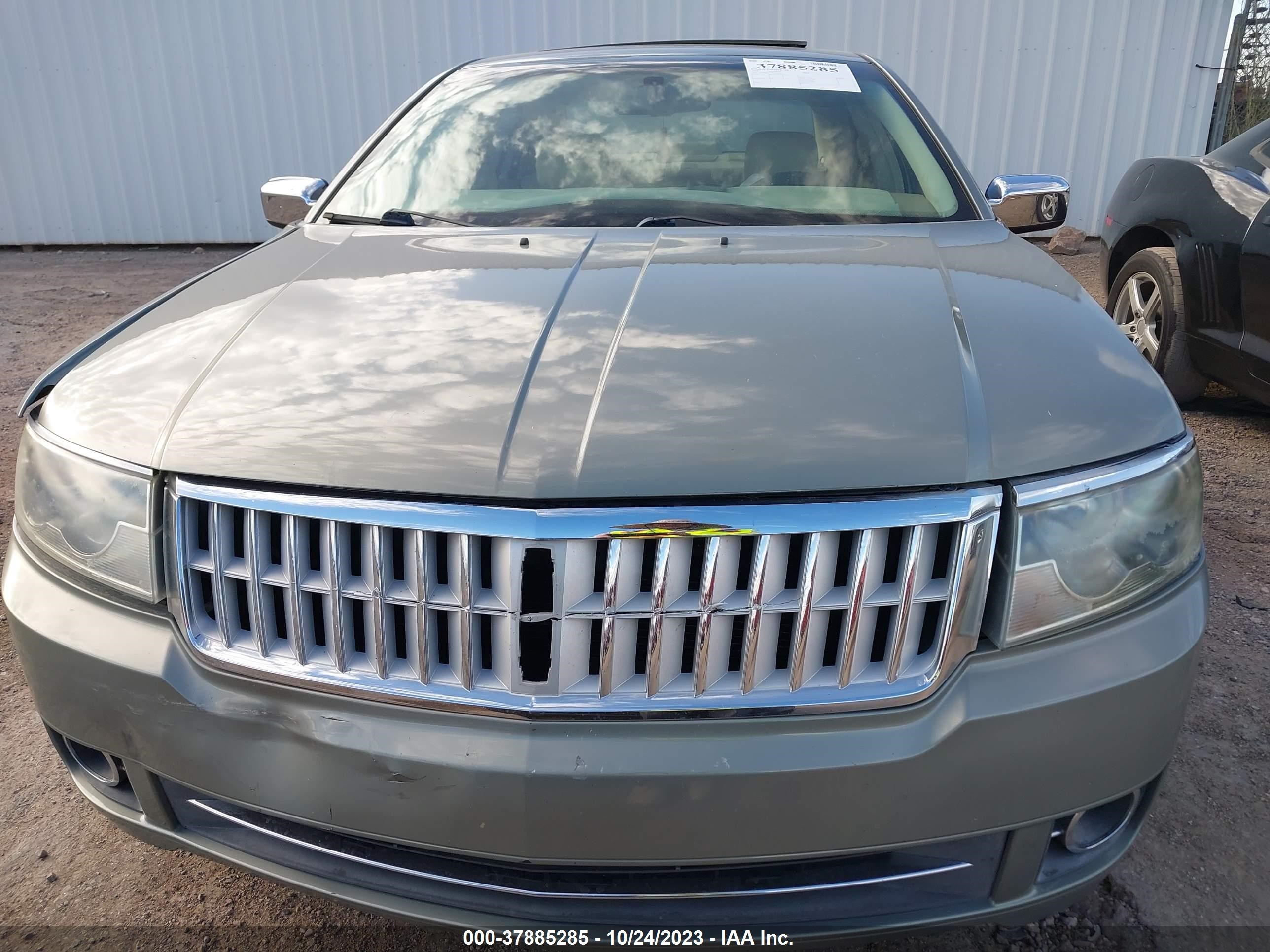 Photo 11 VIN: 3LNHM26T78R655025 - LINCOLN MKZ 