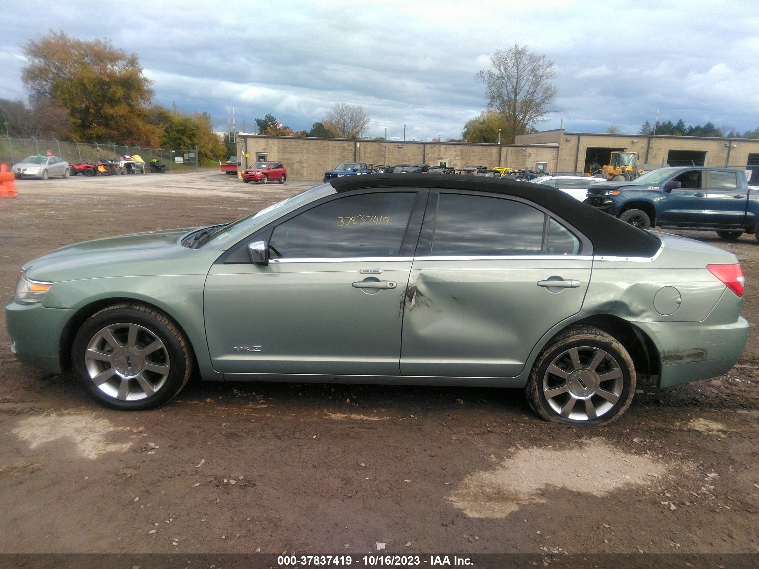 Photo 13 VIN: 3LNHM26T79R602732 - LINCOLN MKZ 