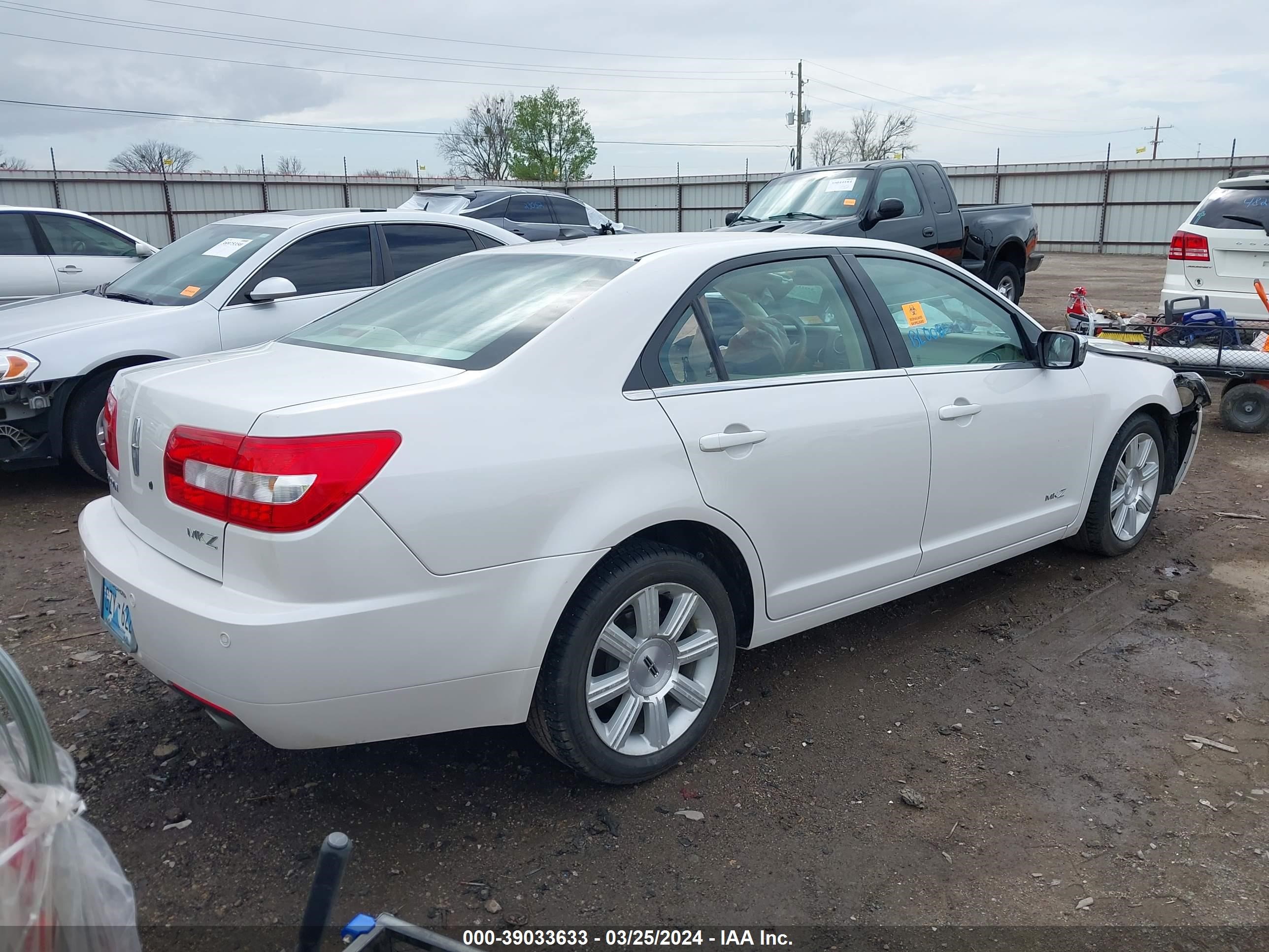 Photo 3 VIN: 3LNHM26T79R603573 - LINCOLN MKZ 