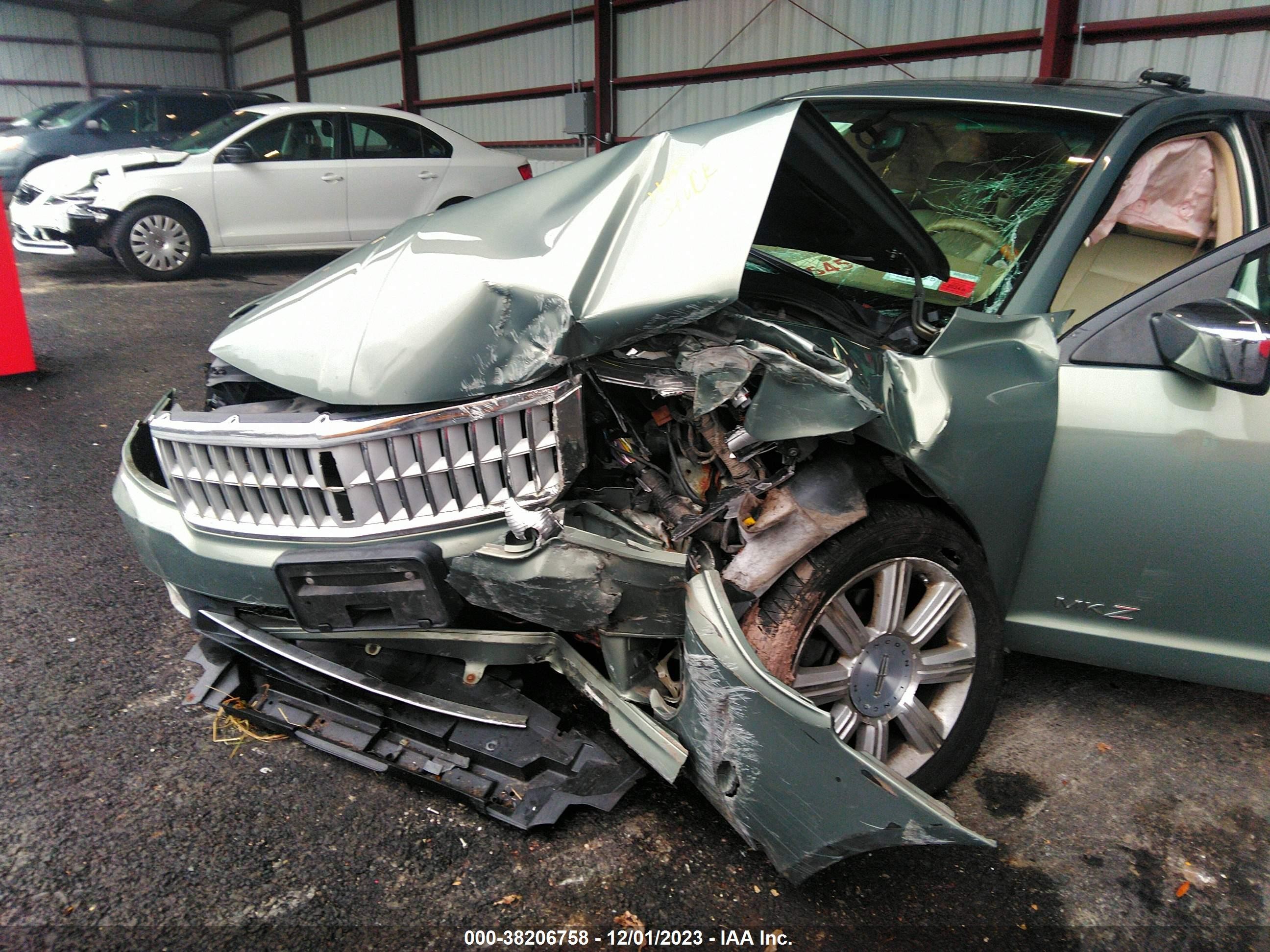 Photo 5 VIN: 3LNHM26T88R604195 - LINCOLN MKZ 