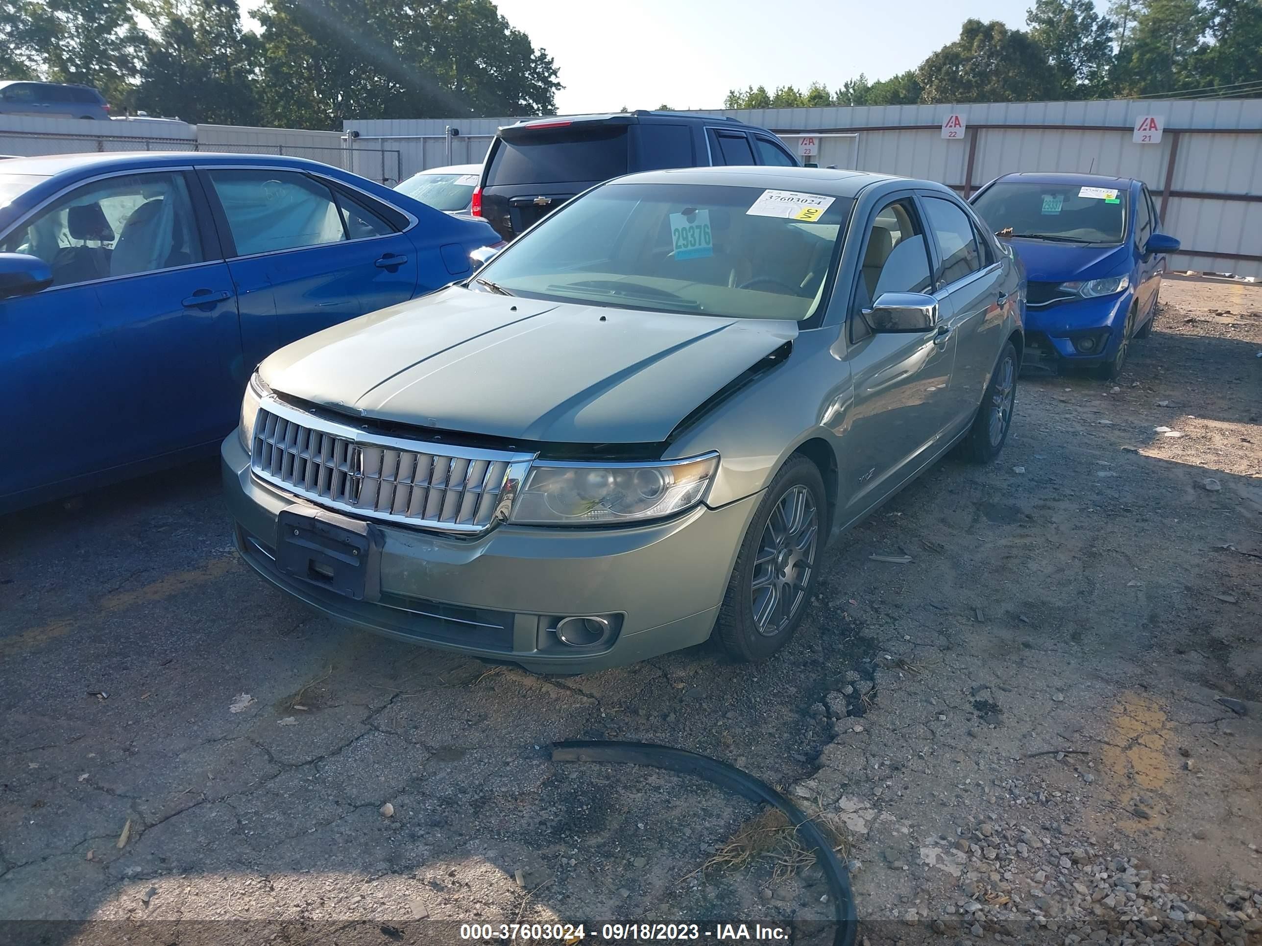 Photo 1 VIN: 3LNHM26T88R642428 - LINCOLN MKZ 