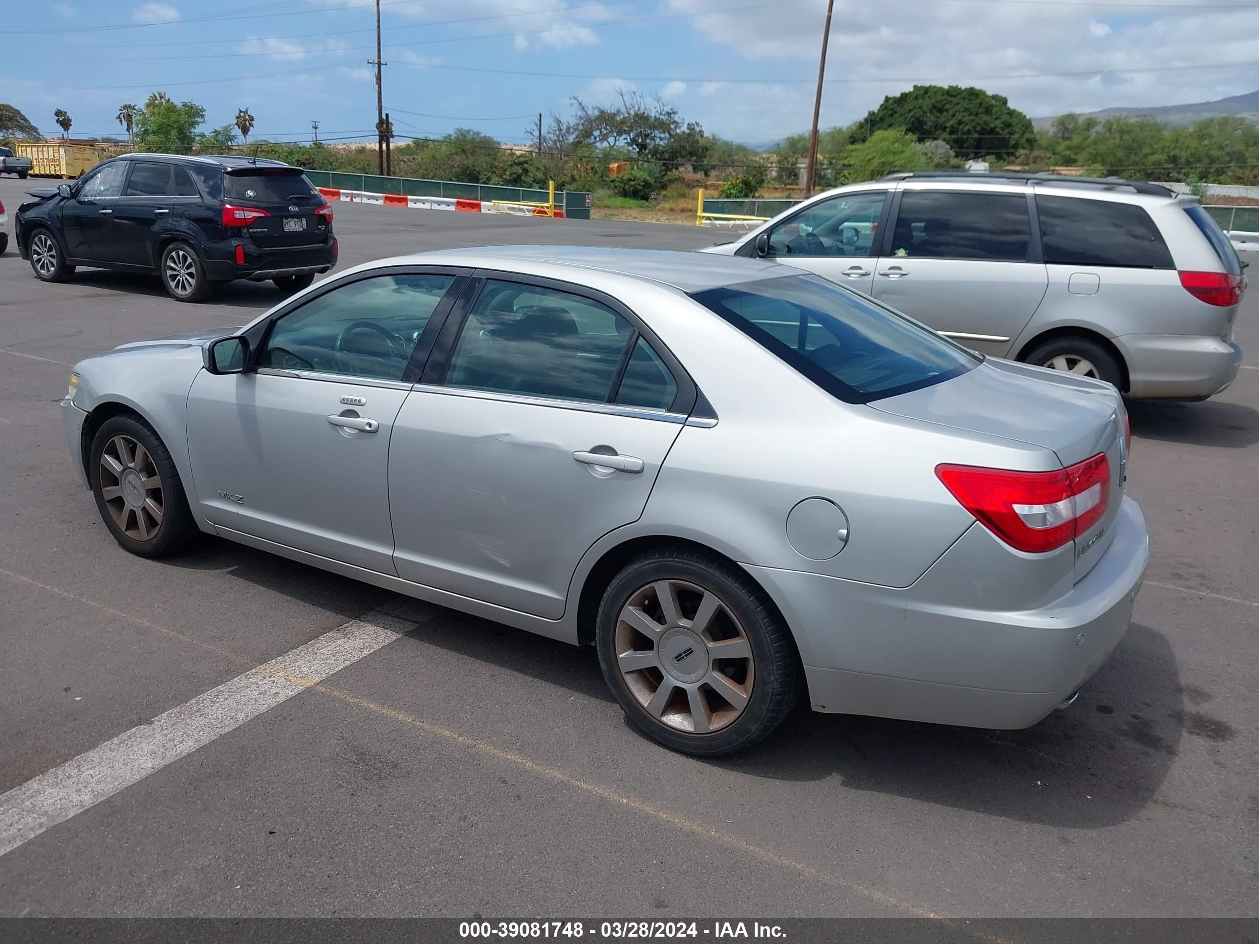 Photo 2 VIN: 3LNHM26T98R629915 - LINCOLN MKZ 