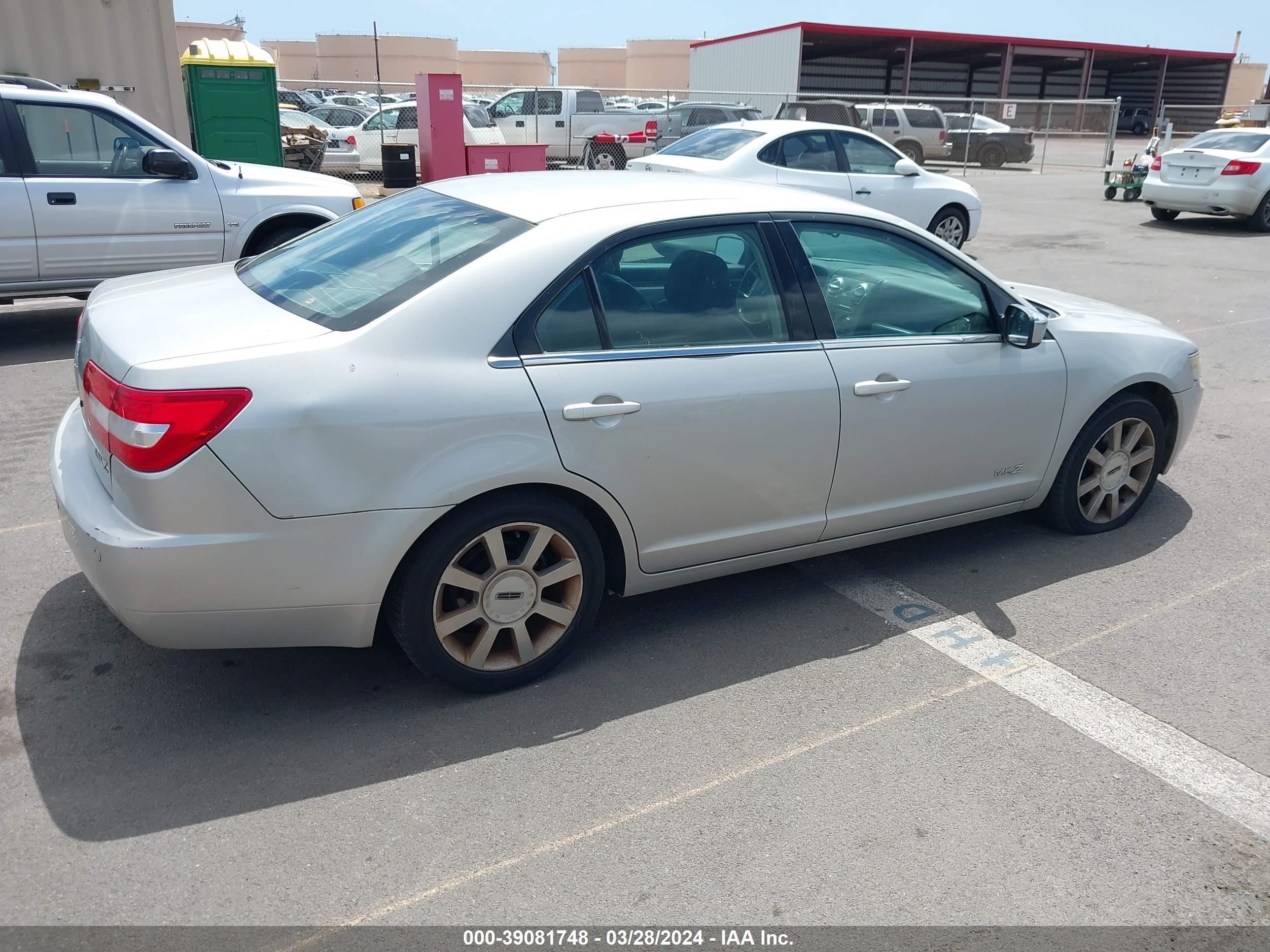 Photo 3 VIN: 3LNHM26T98R629915 - LINCOLN MKZ 