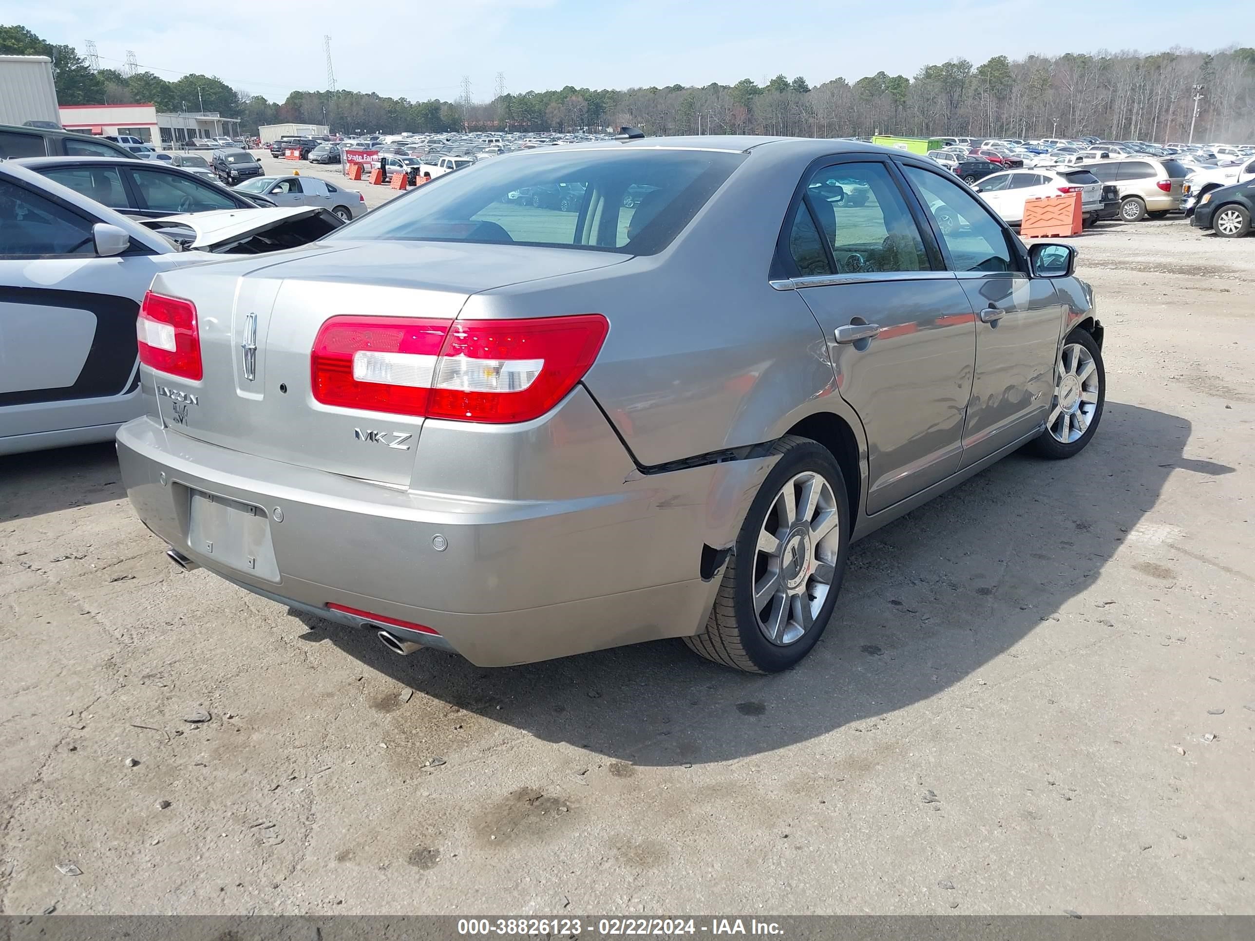 Photo 3 VIN: 3LNHM26T99R617846 - LINCOLN MKZ 