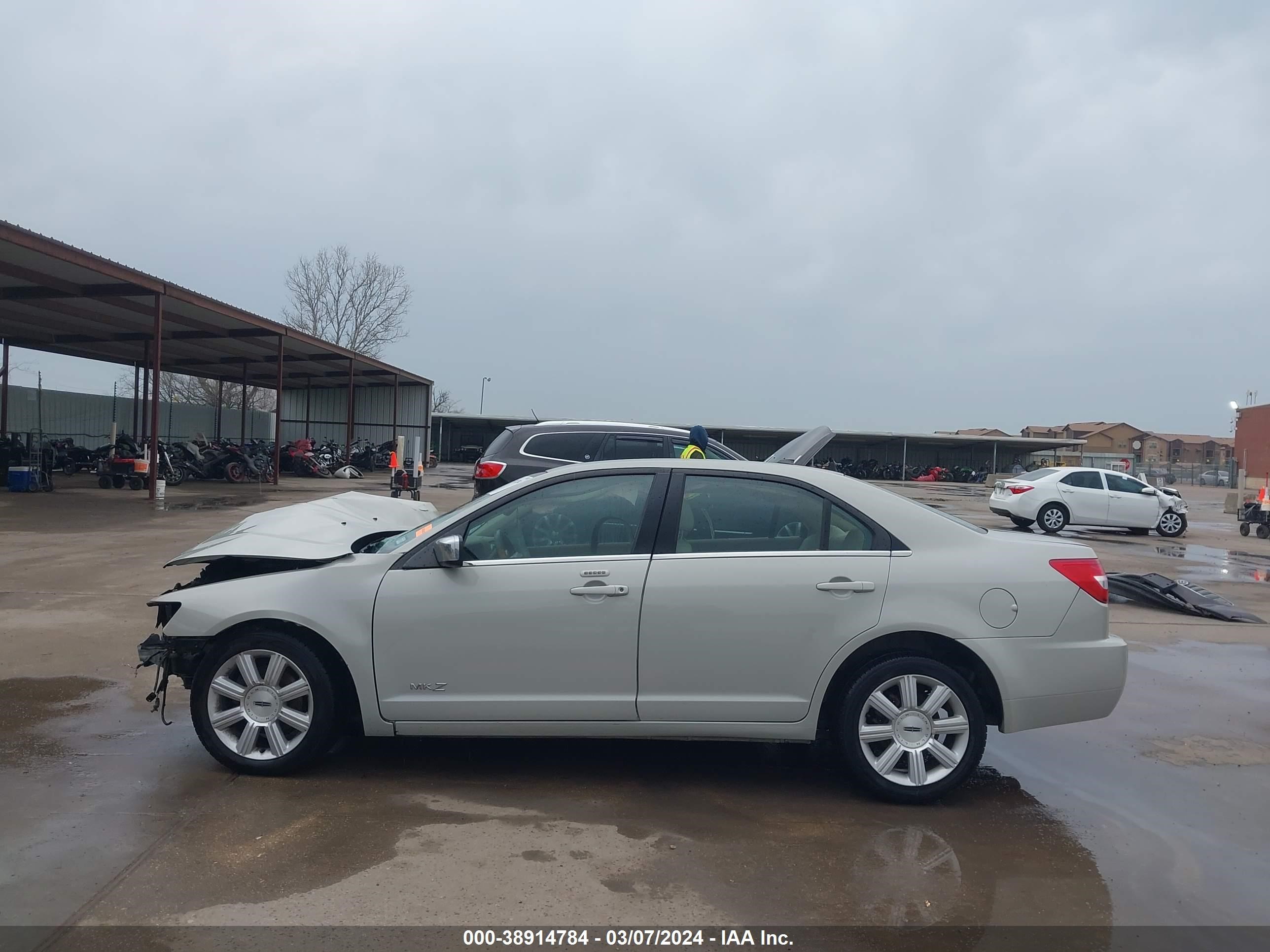 Photo 13 VIN: 3LNHM26TX7R656944 - LINCOLN MKZ 