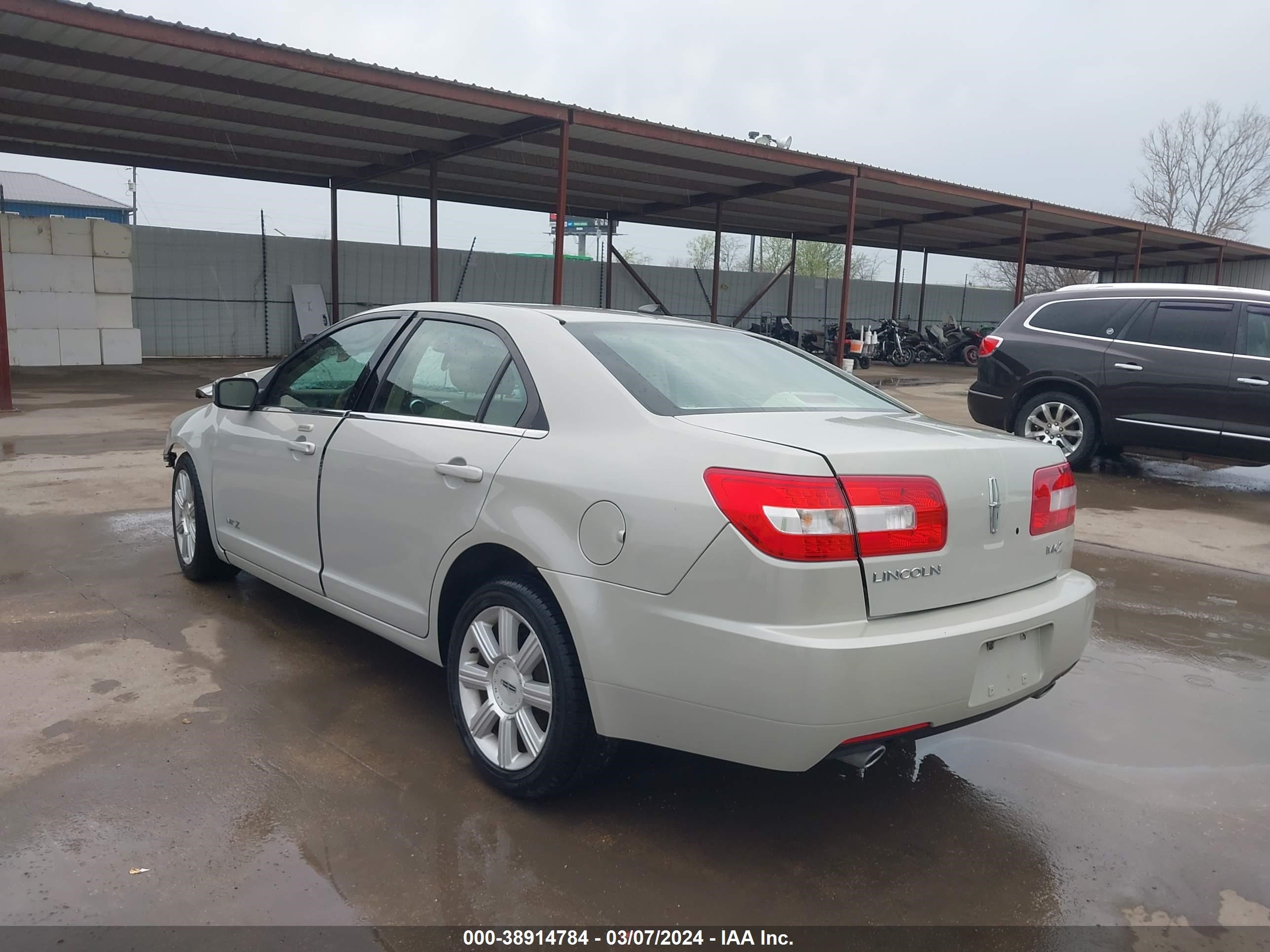 Photo 2 VIN: 3LNHM26TX7R656944 - LINCOLN MKZ 