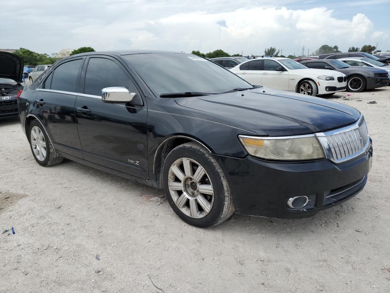 Photo 3 VIN: 3LNHM26TX8R622455 - LINCOLN MKZ 