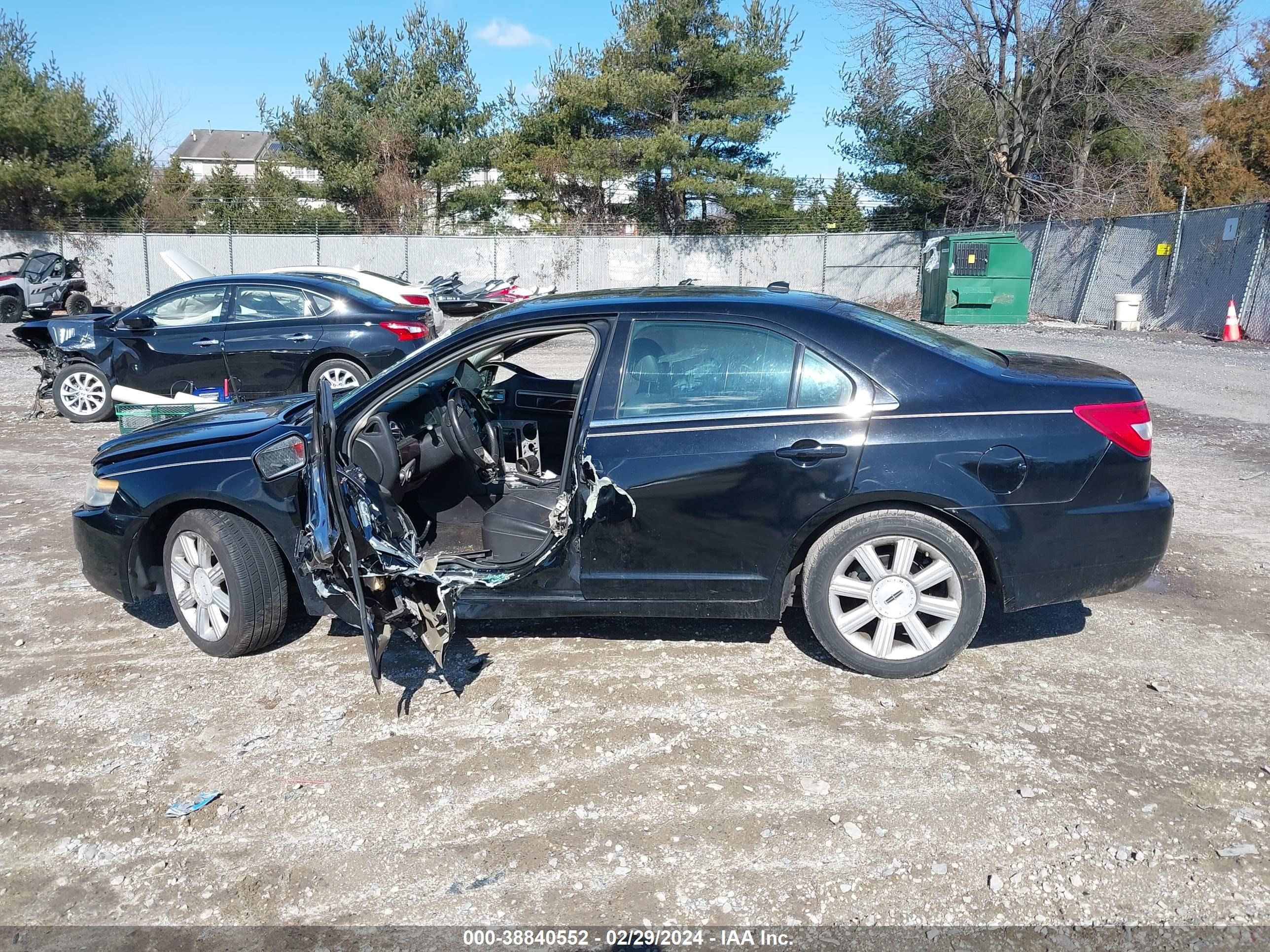 Photo 12 VIN: 3LNHM26TX8R625355 - LINCOLN MKZ 