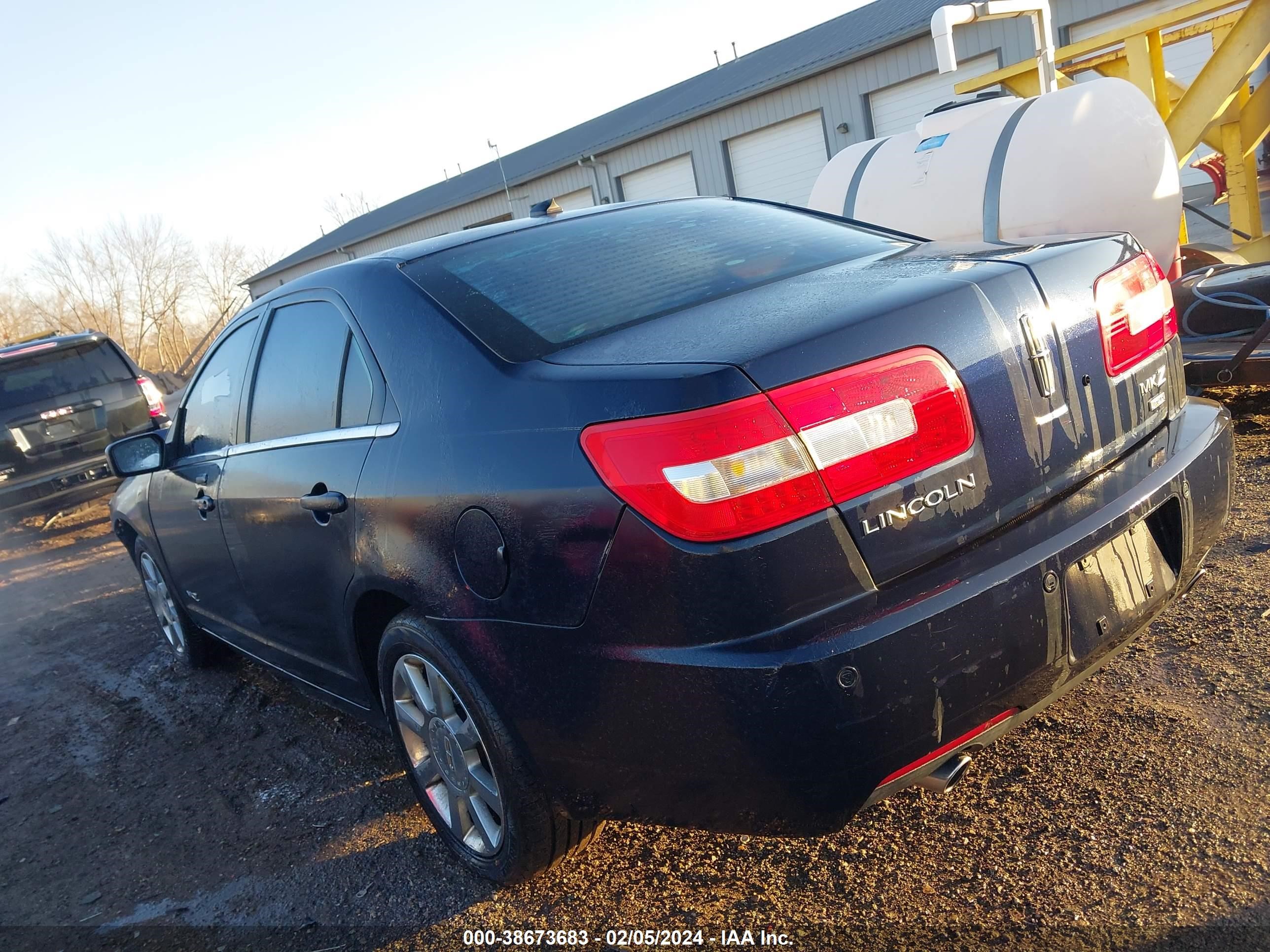 Photo 2 VIN: 3LNHM28T18R650755 - LINCOLN MKZ 