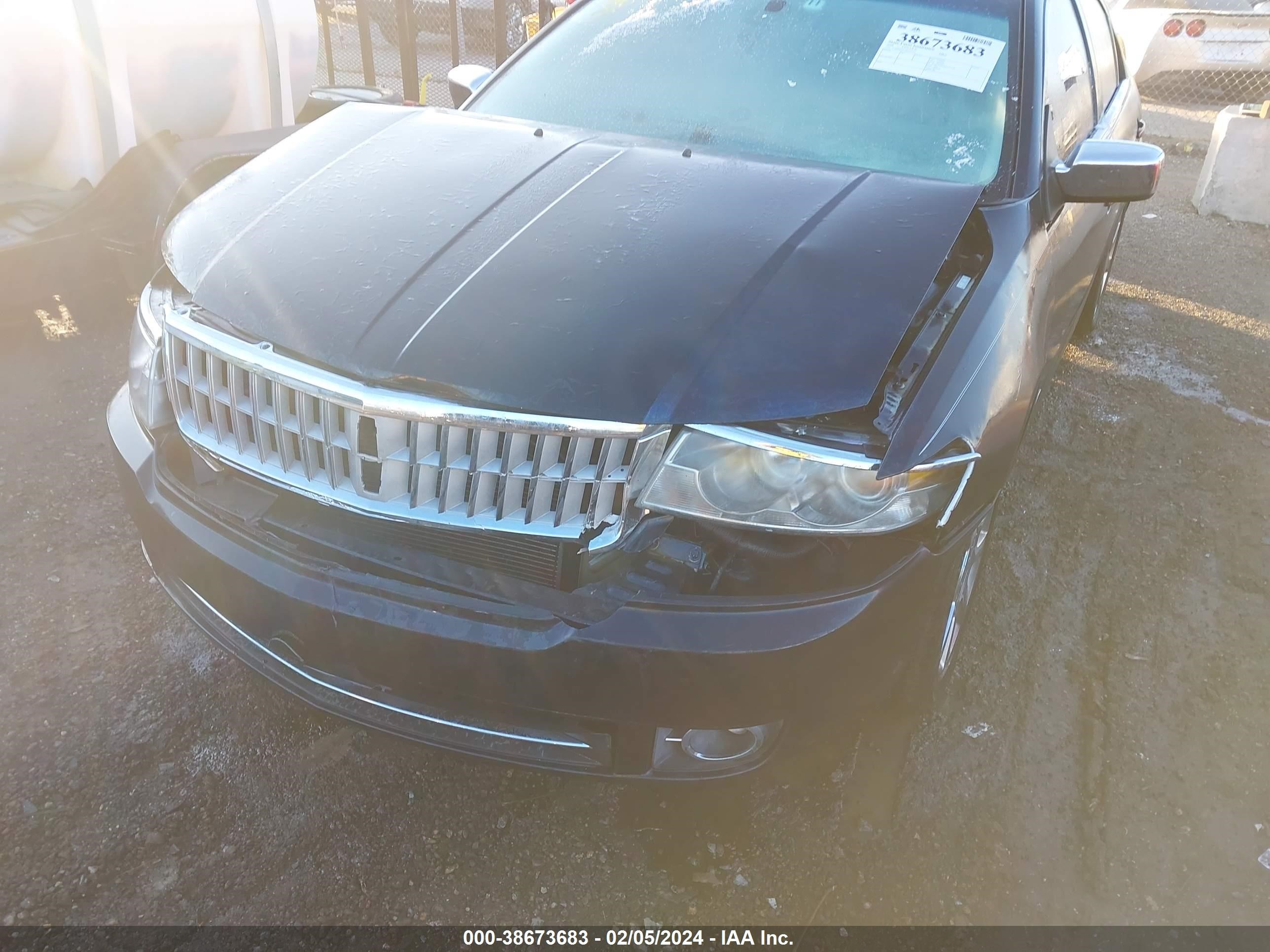 Photo 5 VIN: 3LNHM28T18R650755 - LINCOLN MKZ 