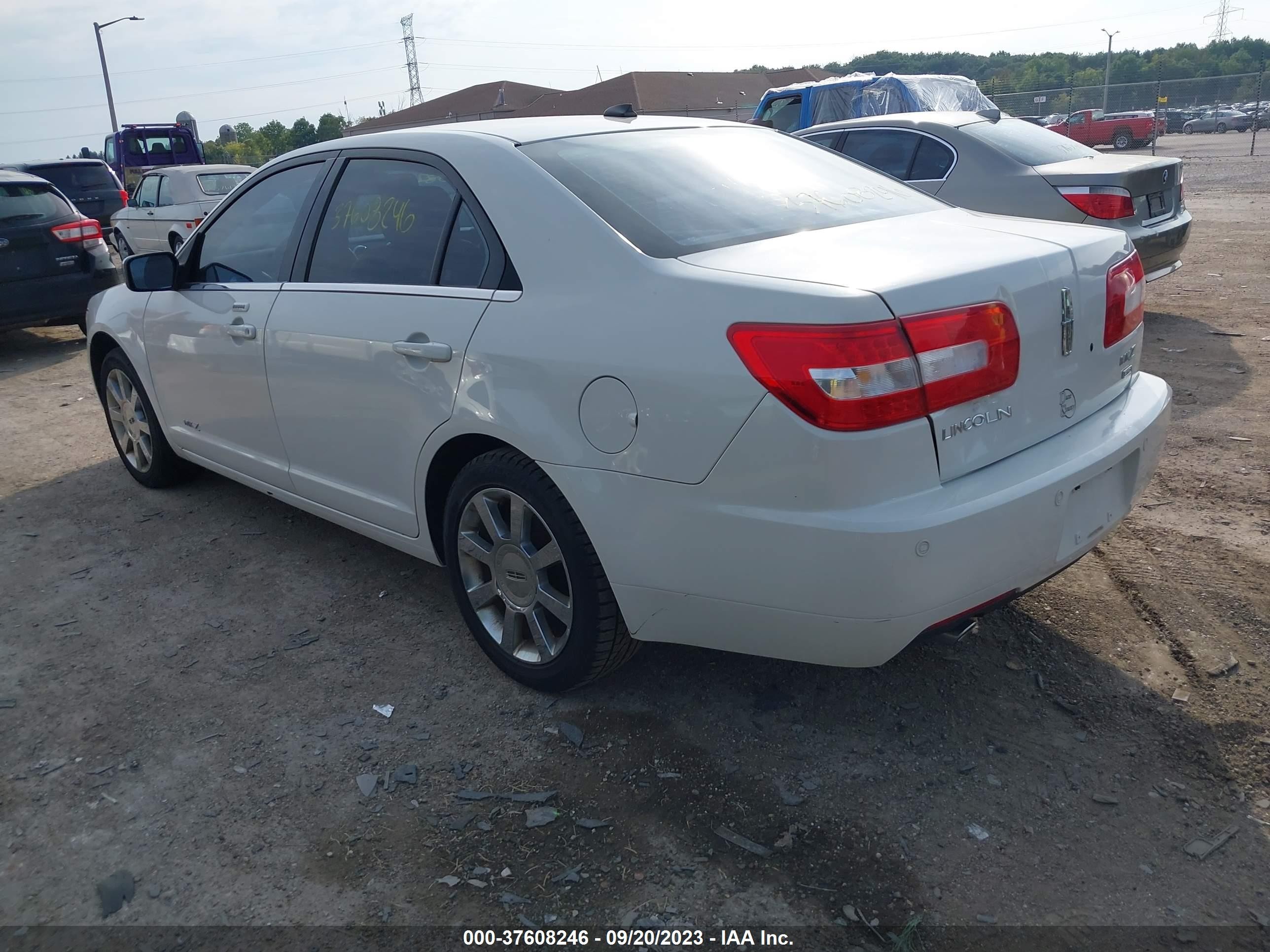 Photo 2 VIN: 3LNHM28T38R656783 - LINCOLN MKZ 