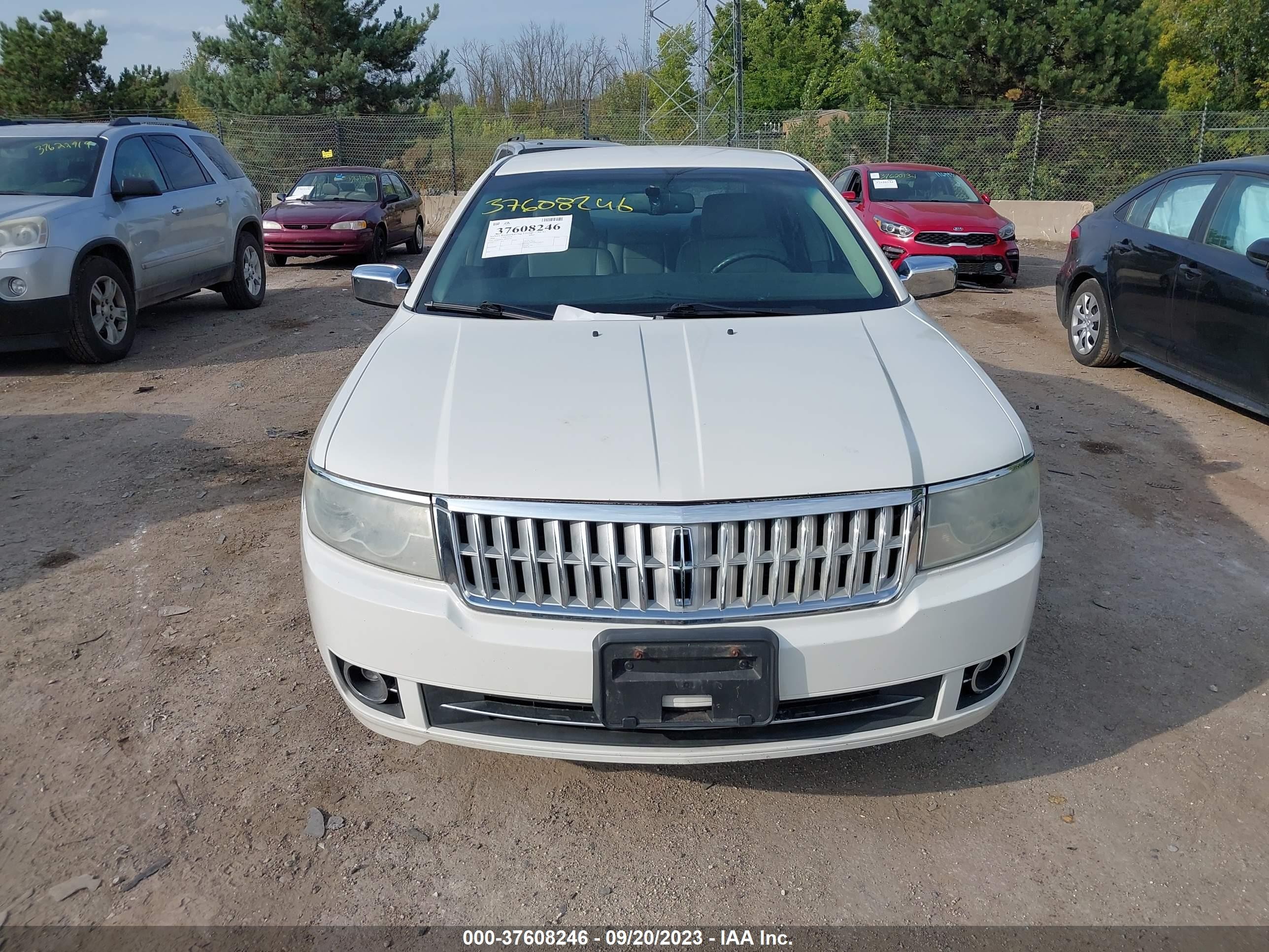 Photo 5 VIN: 3LNHM28T38R656783 - LINCOLN MKZ 