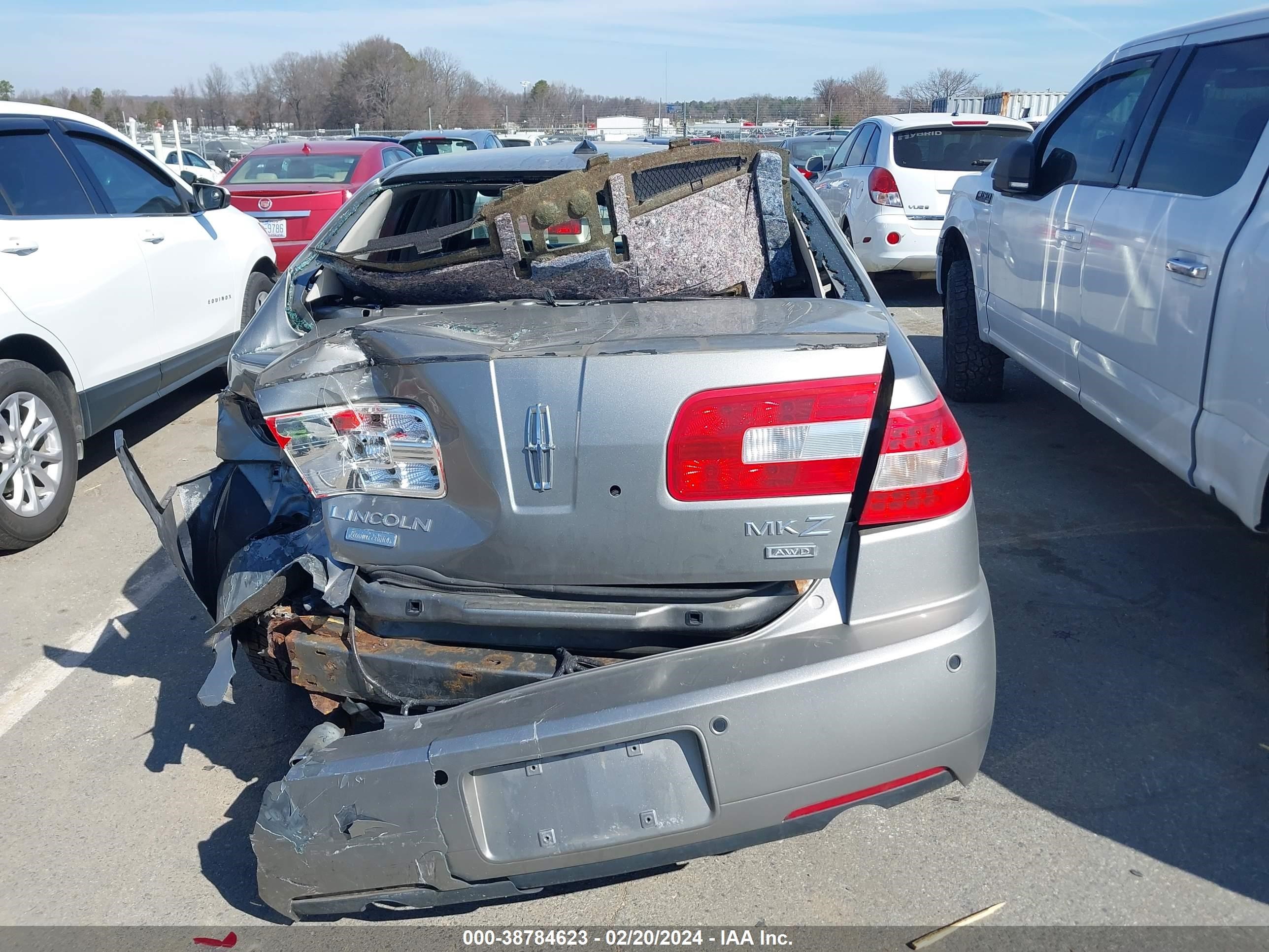 Photo 15 VIN: 3LNHM28T48R661863 - LINCOLN MKZ 