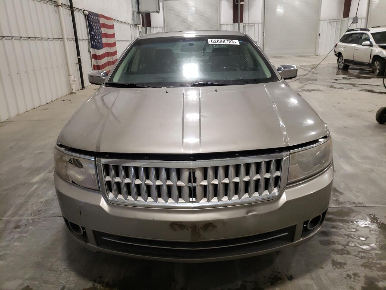 Photo 4 VIN: 3LNHM28T88R607921 - LINCOLN MKZ 