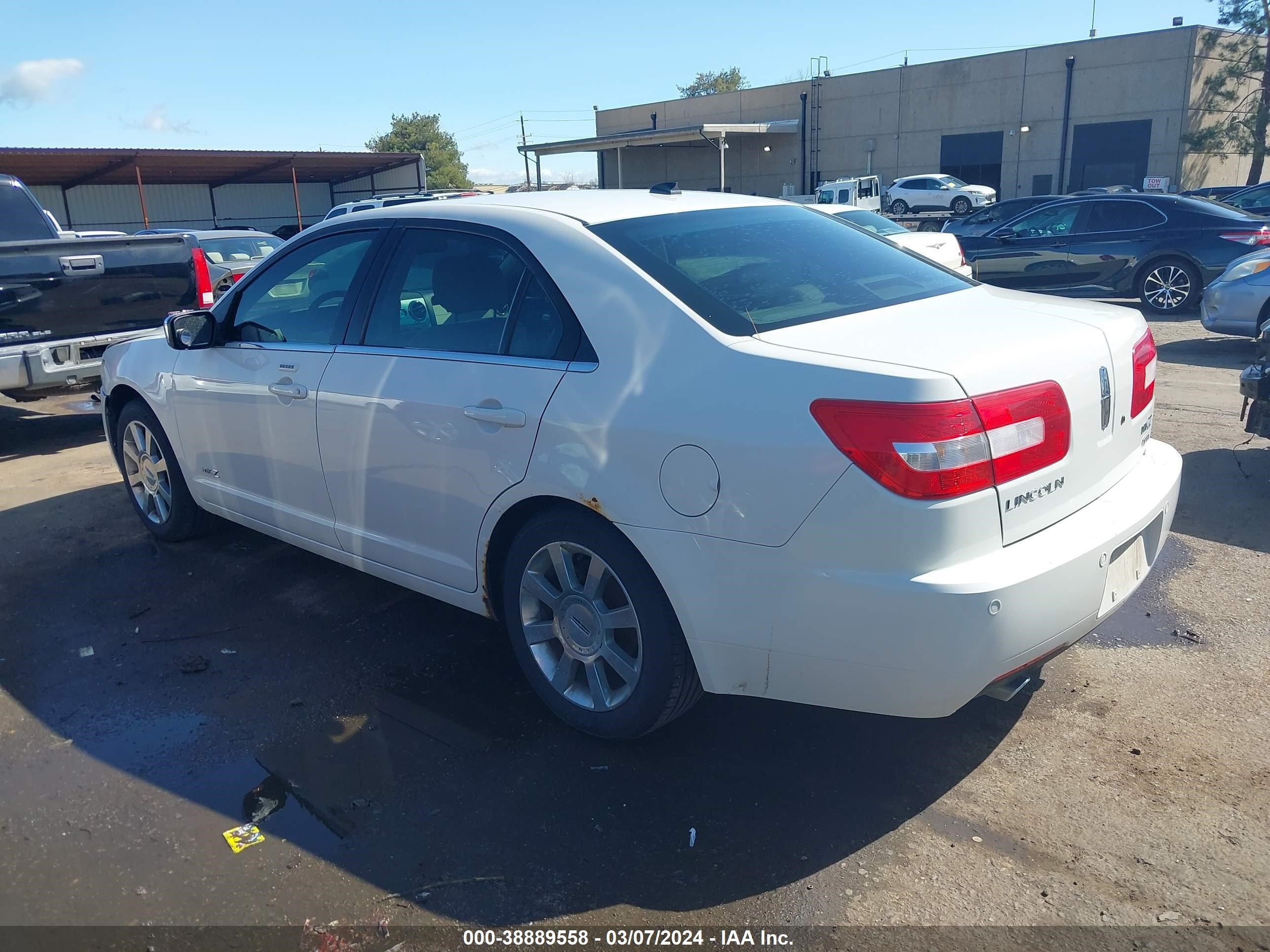 Photo 2 VIN: 3LNHM28T88R611810 - LINCOLN MKZ 