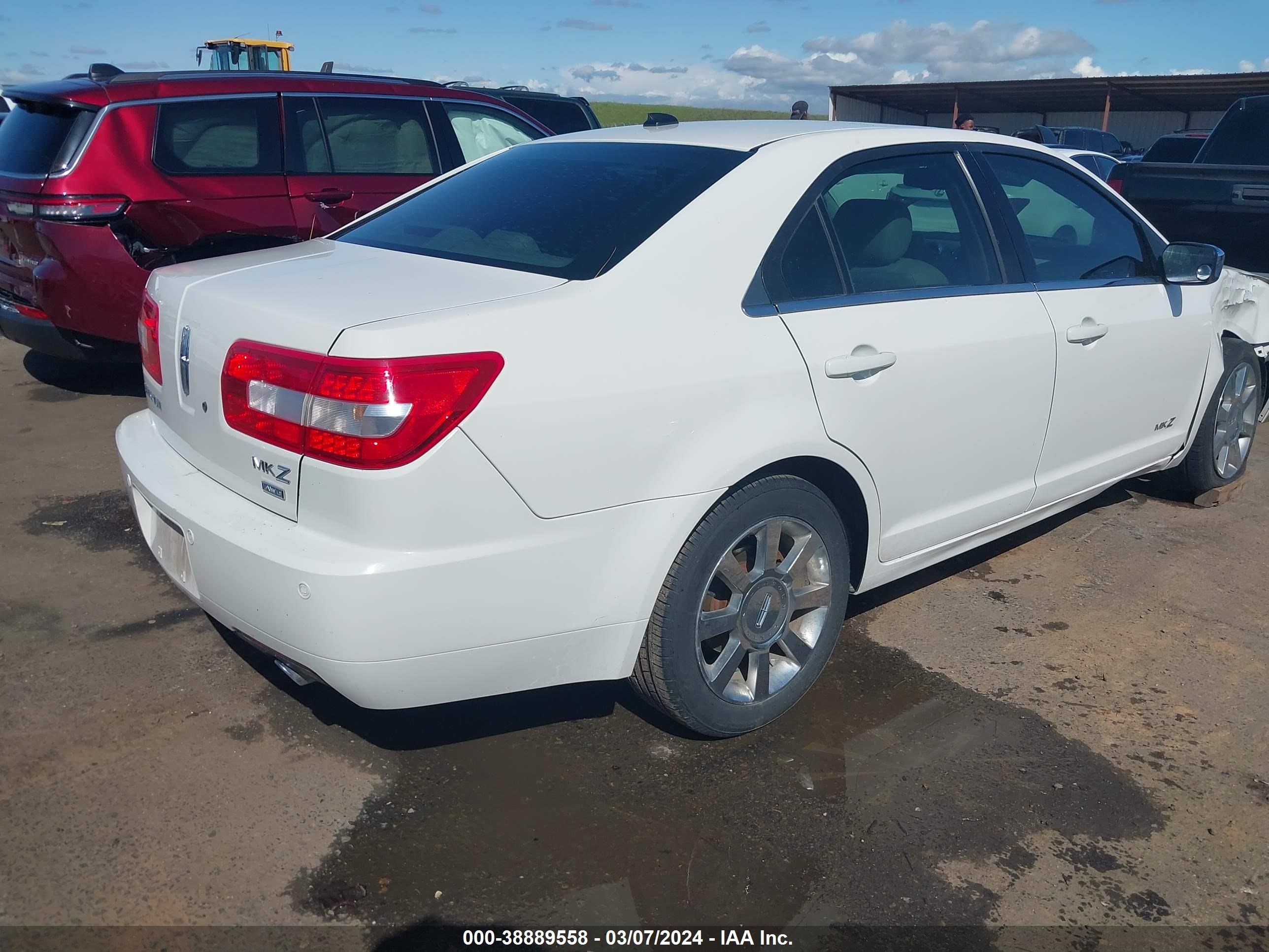 Photo 3 VIN: 3LNHM28T88R611810 - LINCOLN MKZ 