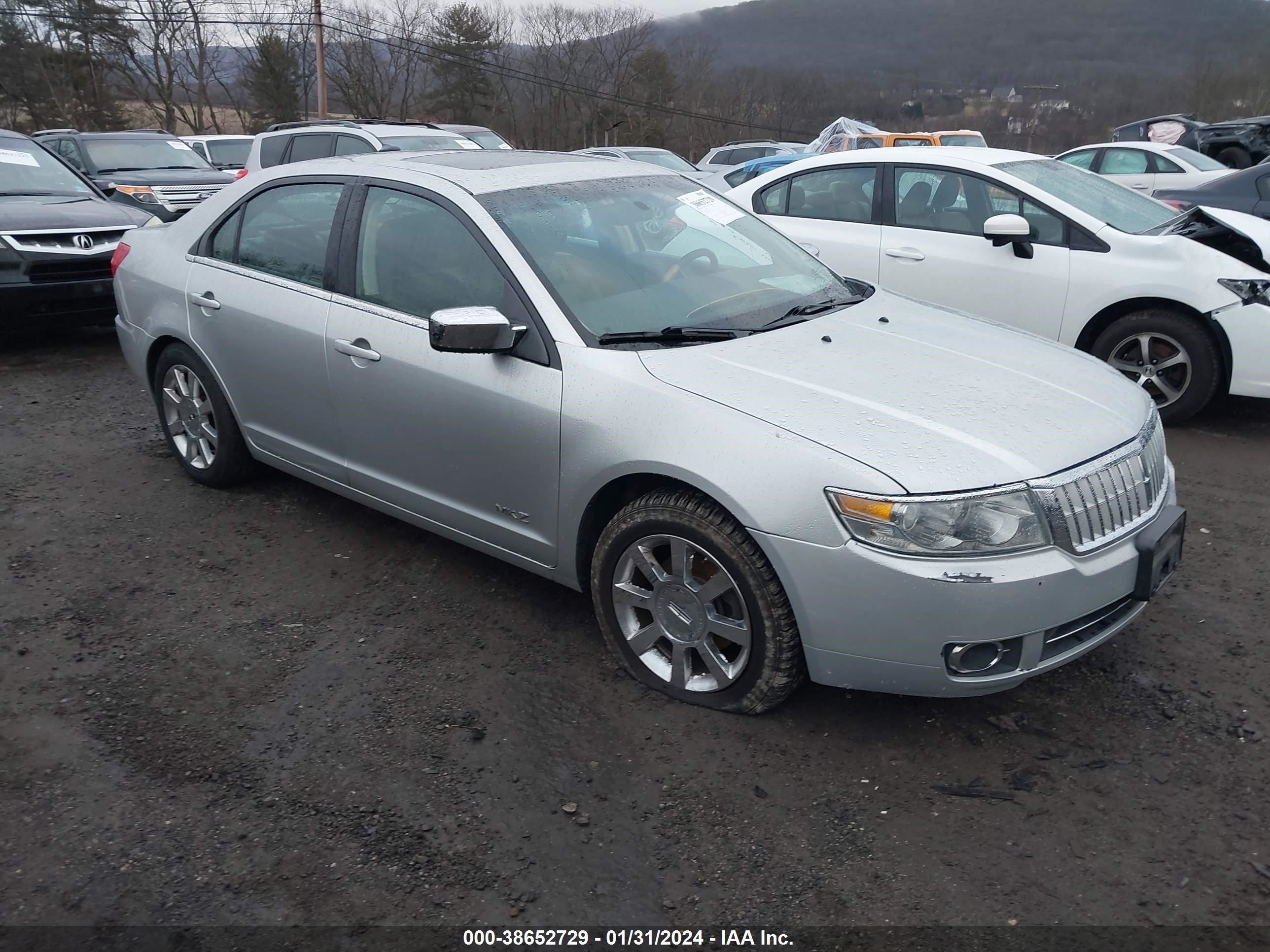 Photo 0 VIN: 3LNHM28TX9R615438 - LINCOLN MKZ 