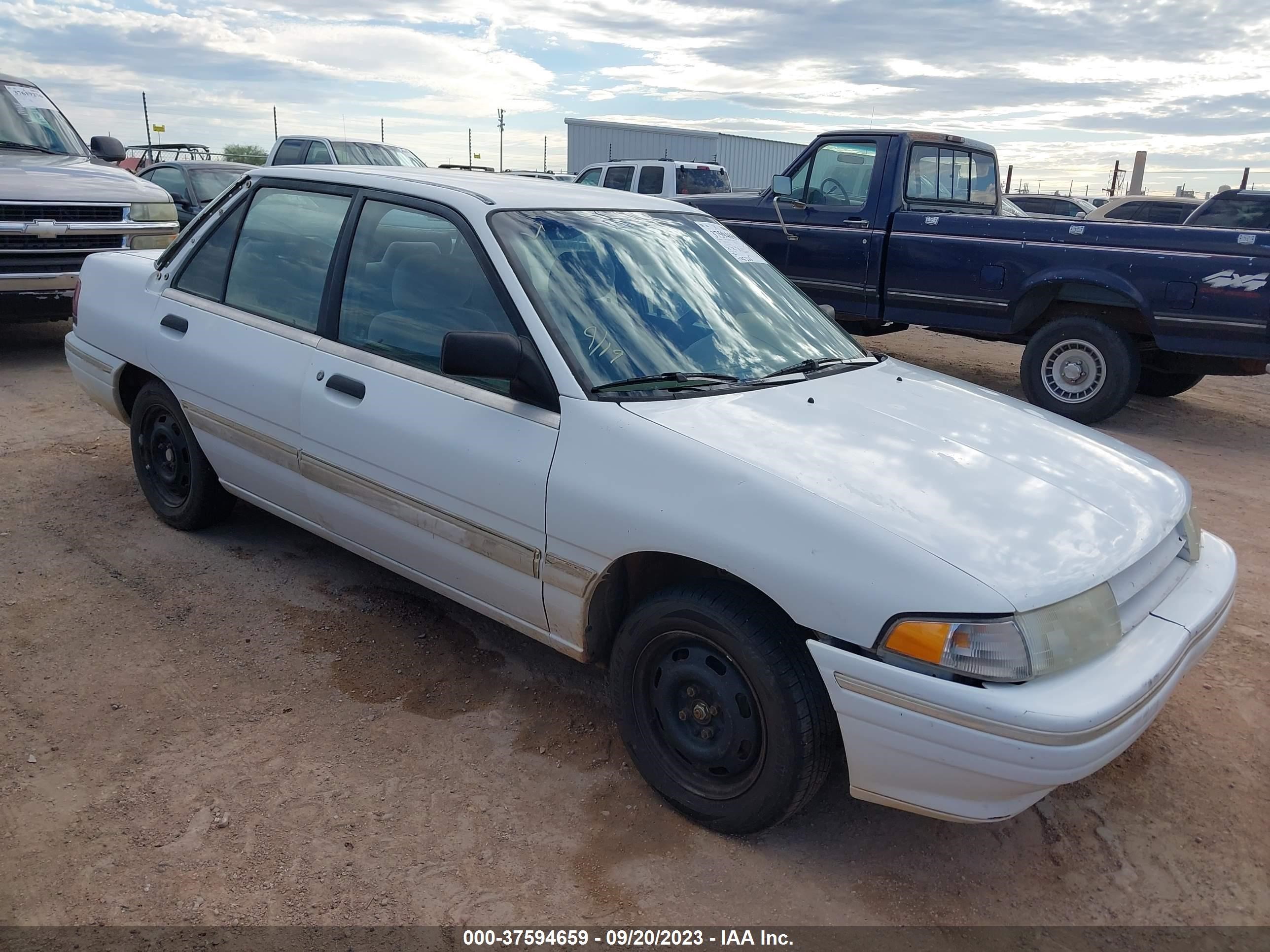 Photo 0 VIN: 3MAPM10J0PR626563 - MERCURY TRACER 