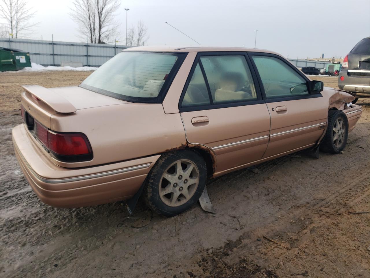 Photo 2 VIN: 3MASM10J4SR656314 - MERCURY TRACER 