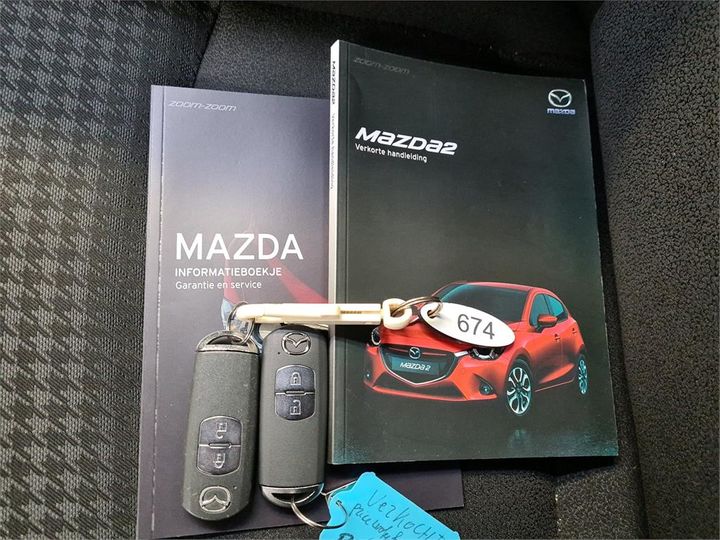 Photo 9 VIN: 3MDDJ6H550M214779 - MAZDA 2 