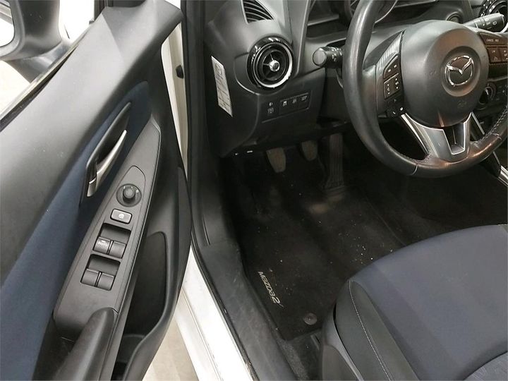 Photo 12 VIN: 3MDDJ6HS61M125738 - MAZDA 2 