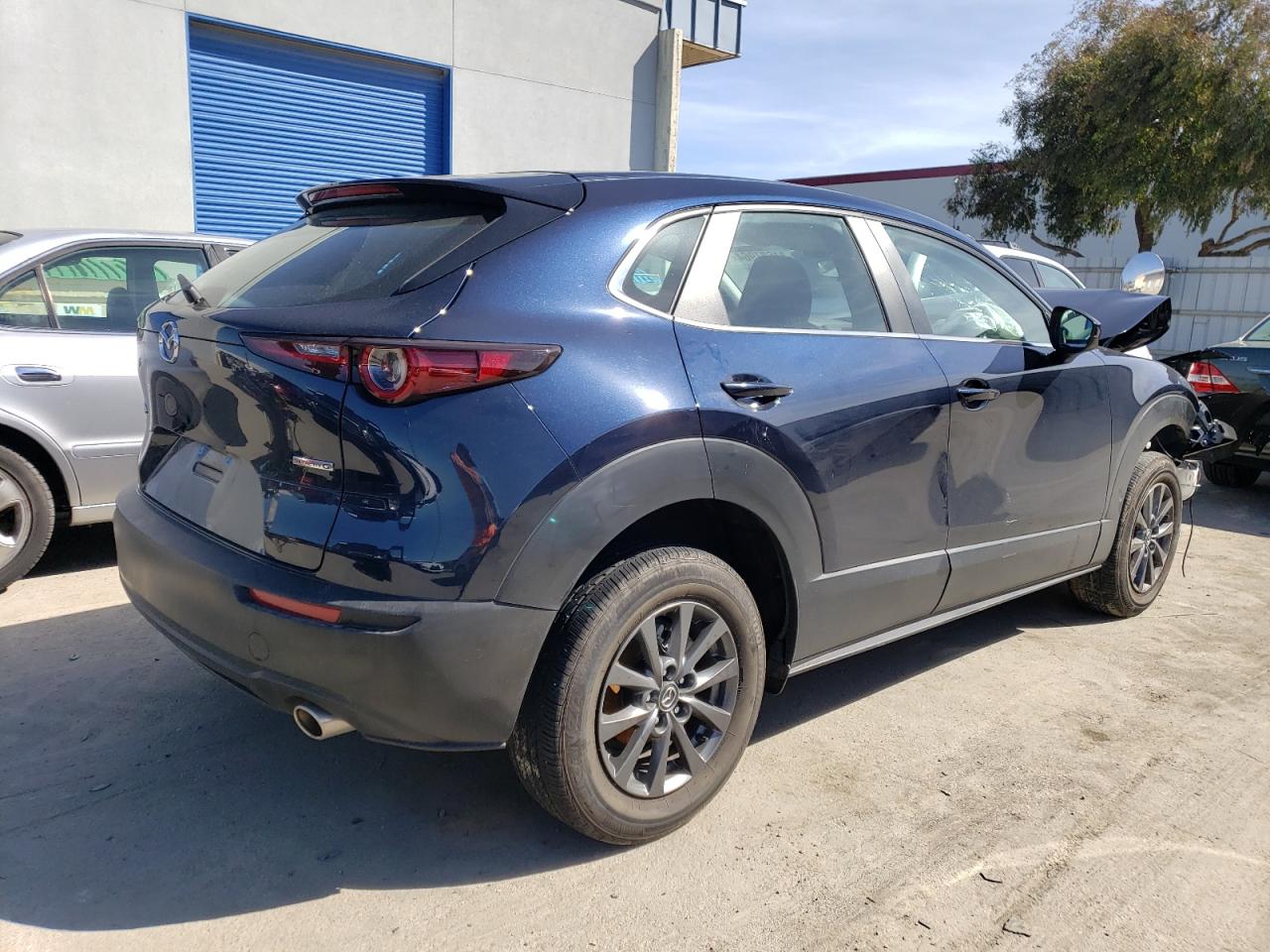 Photo 2 VIN: 3MVDMAAL3MM257305 - MAZDA CX-30 