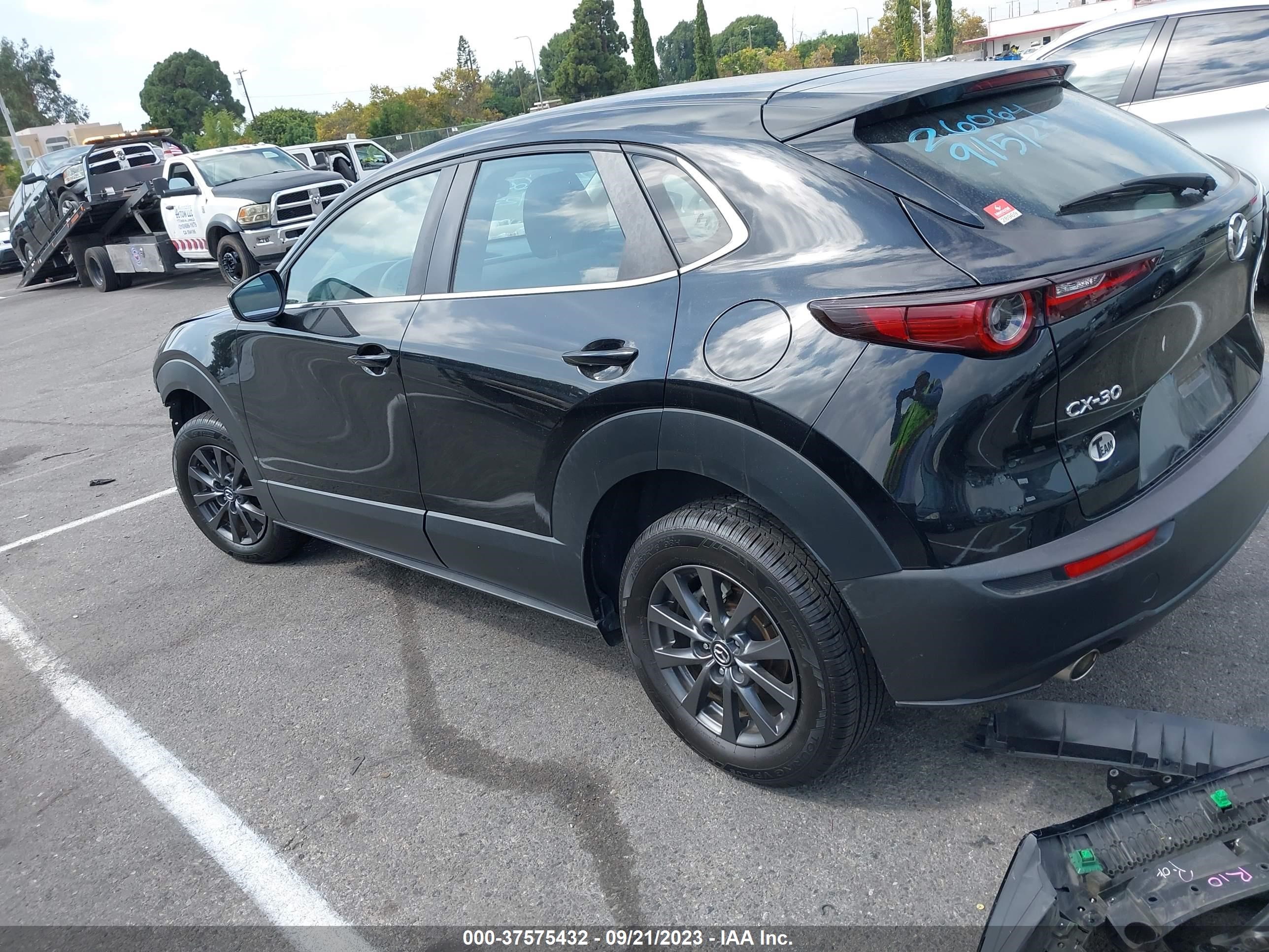 Photo 2 VIN: 3MVDMAAL5MM232535 - MAZDA CX-30 