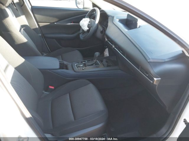 Photo 4 VIN: 3MVDMABL1LM110171 - MAZDA CX-30 