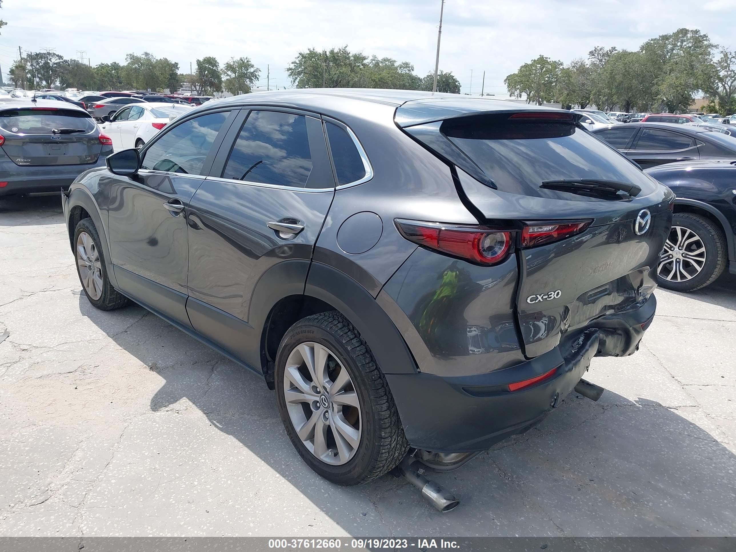 Photo 2 VIN: 3MVDMABL5MM252251 - MAZDA CX-30 