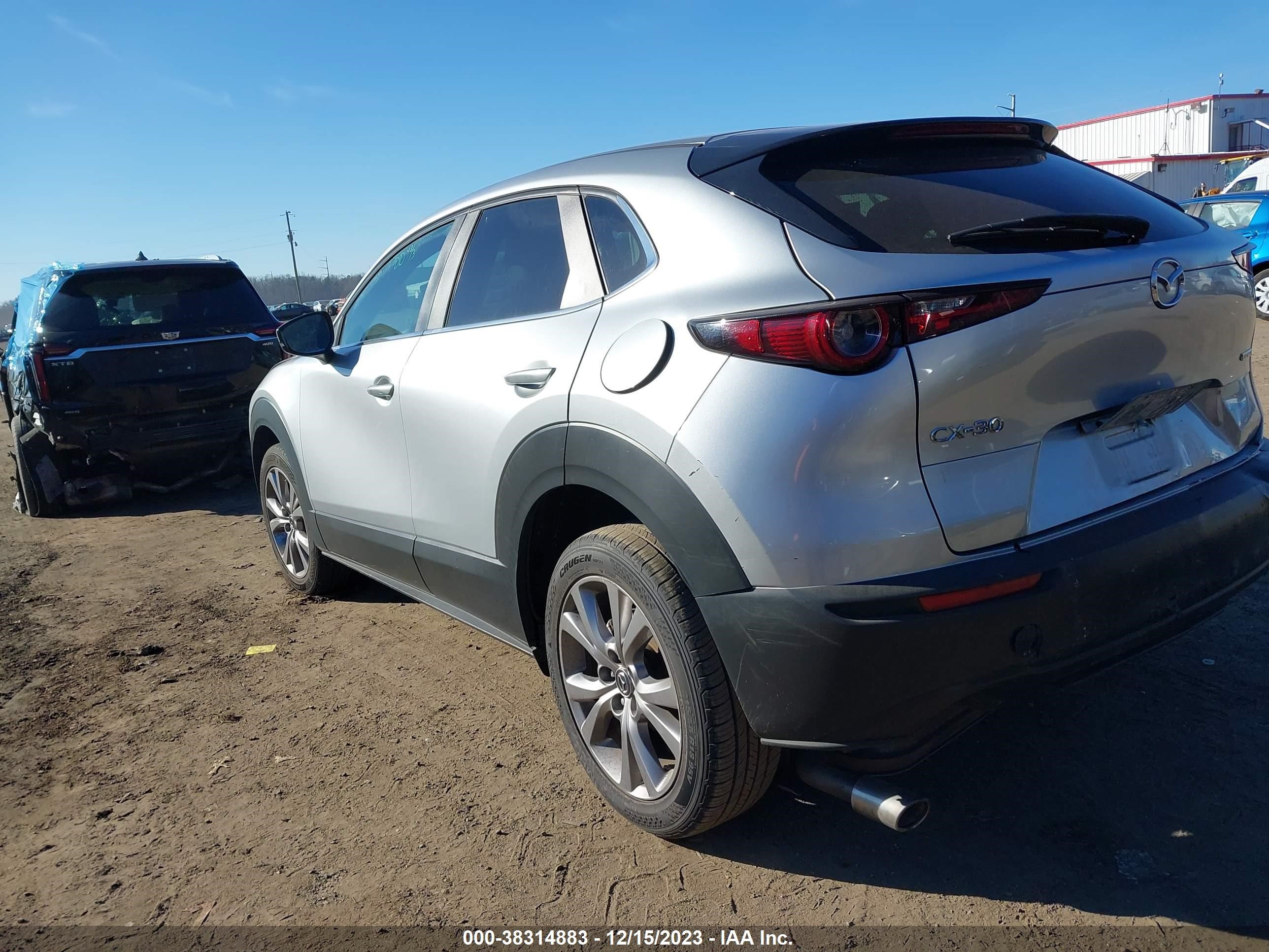 Photo 2 VIN: 3MVDMABL9MM235064 - MAZDA CX-30 