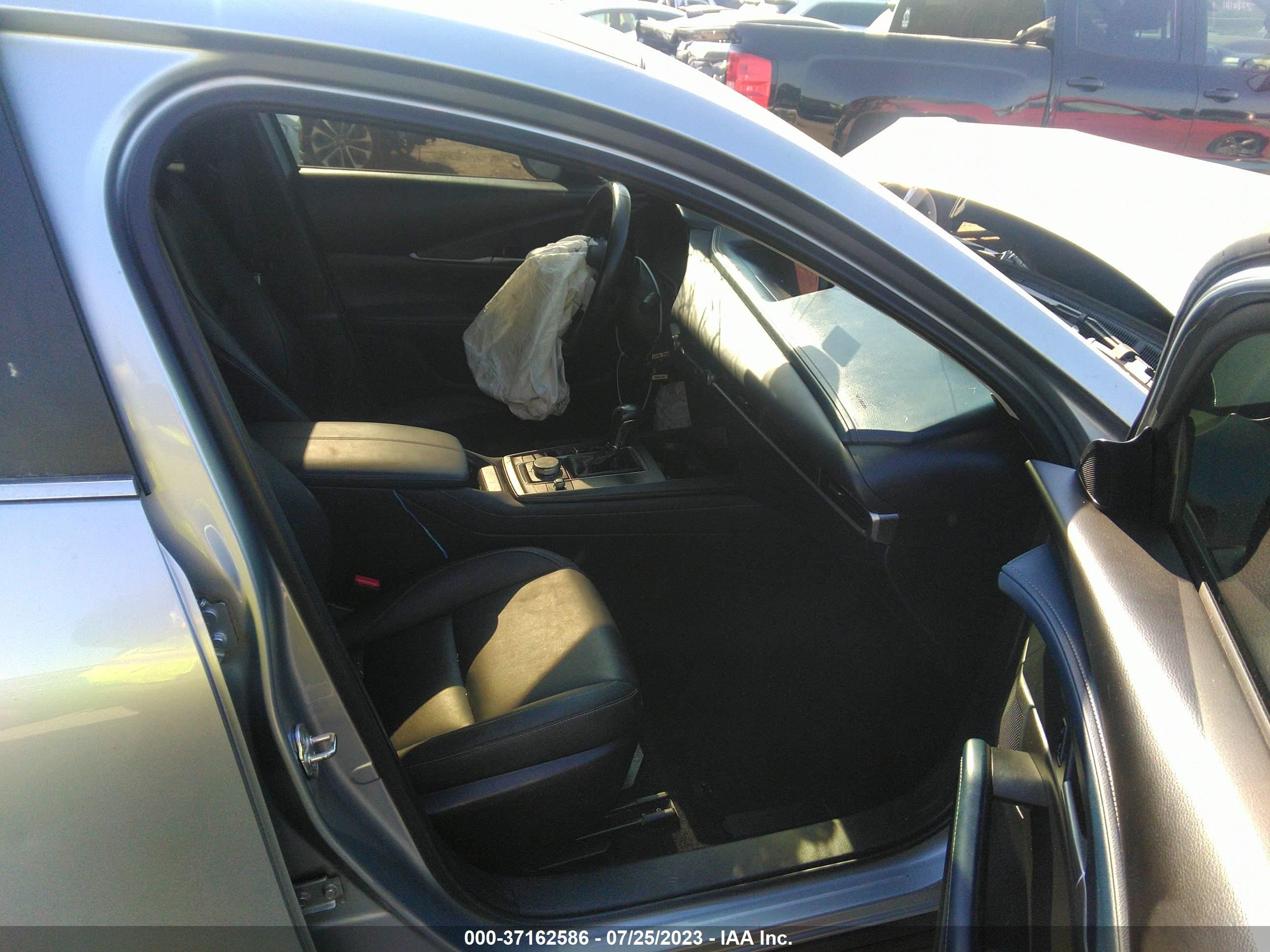 Photo 4 VIN: 3MVDMACL5LM116649 - MAZDA CX-30 