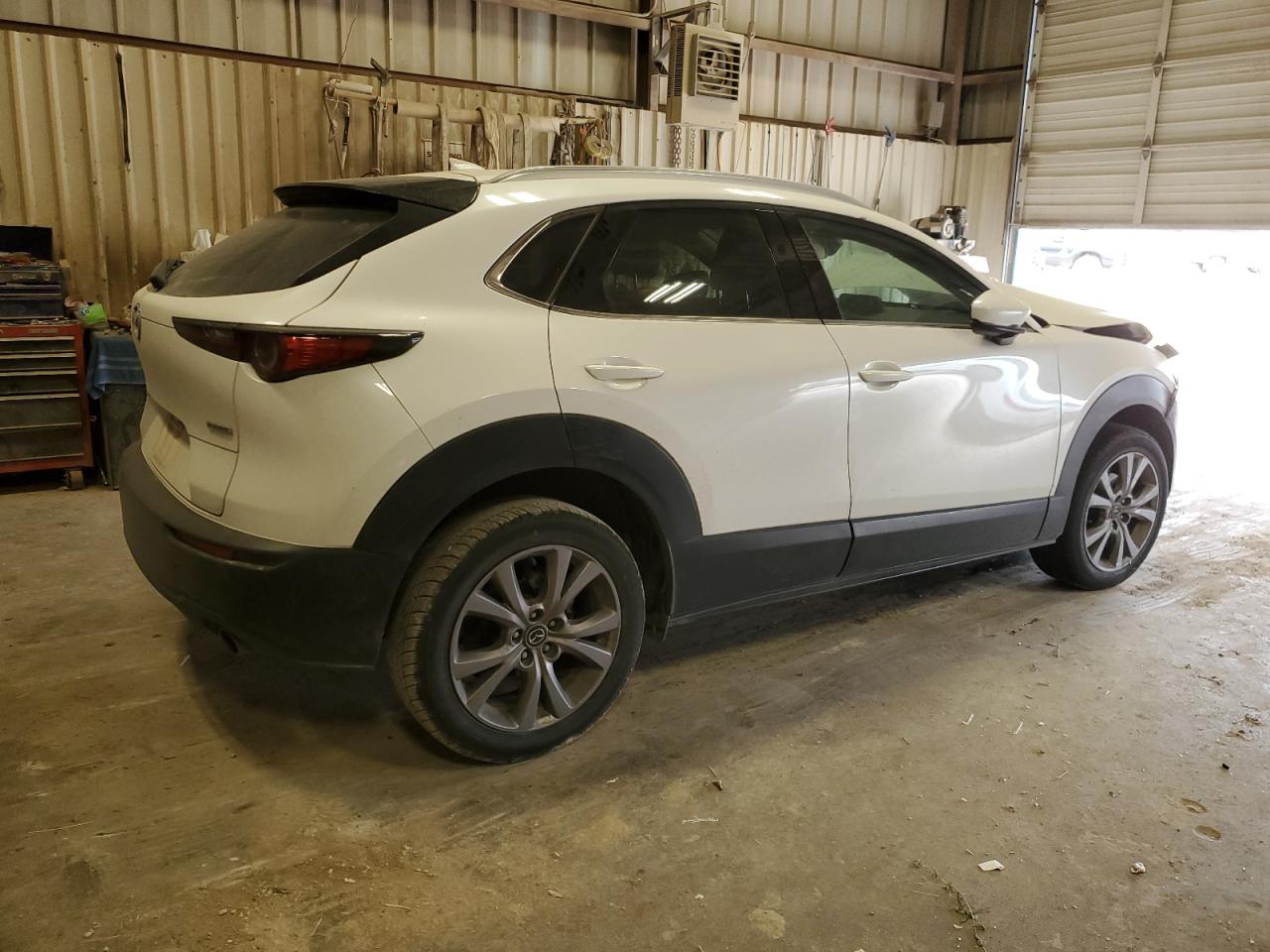 Photo 2 VIN: 3MVDMADL7MM203808 - MAZDA CX-30 